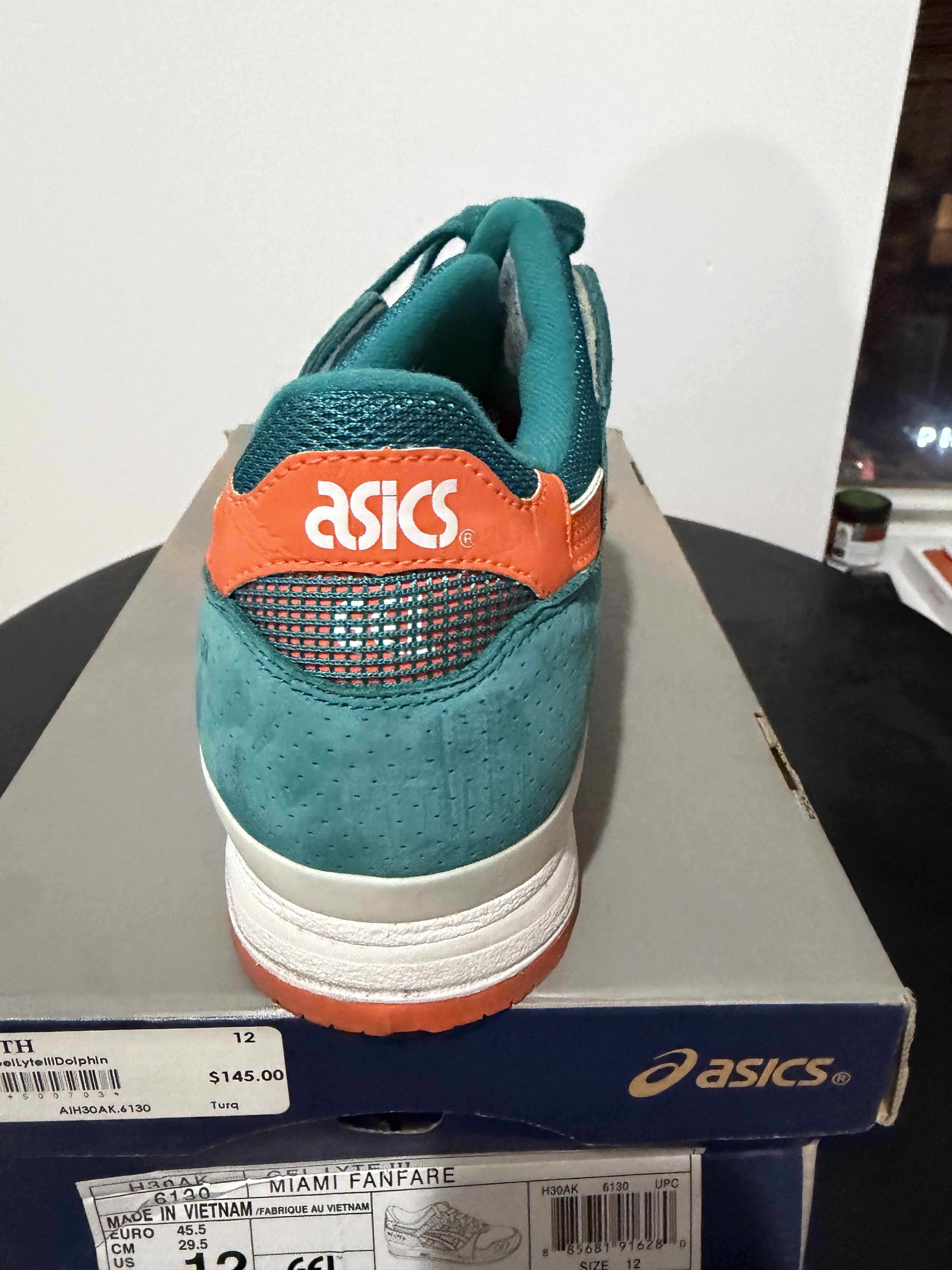 Asics × Kith Asics x Kith Gel Lyte III Miami Edition Size US 12 / EU 45 - 6 Thumbnail