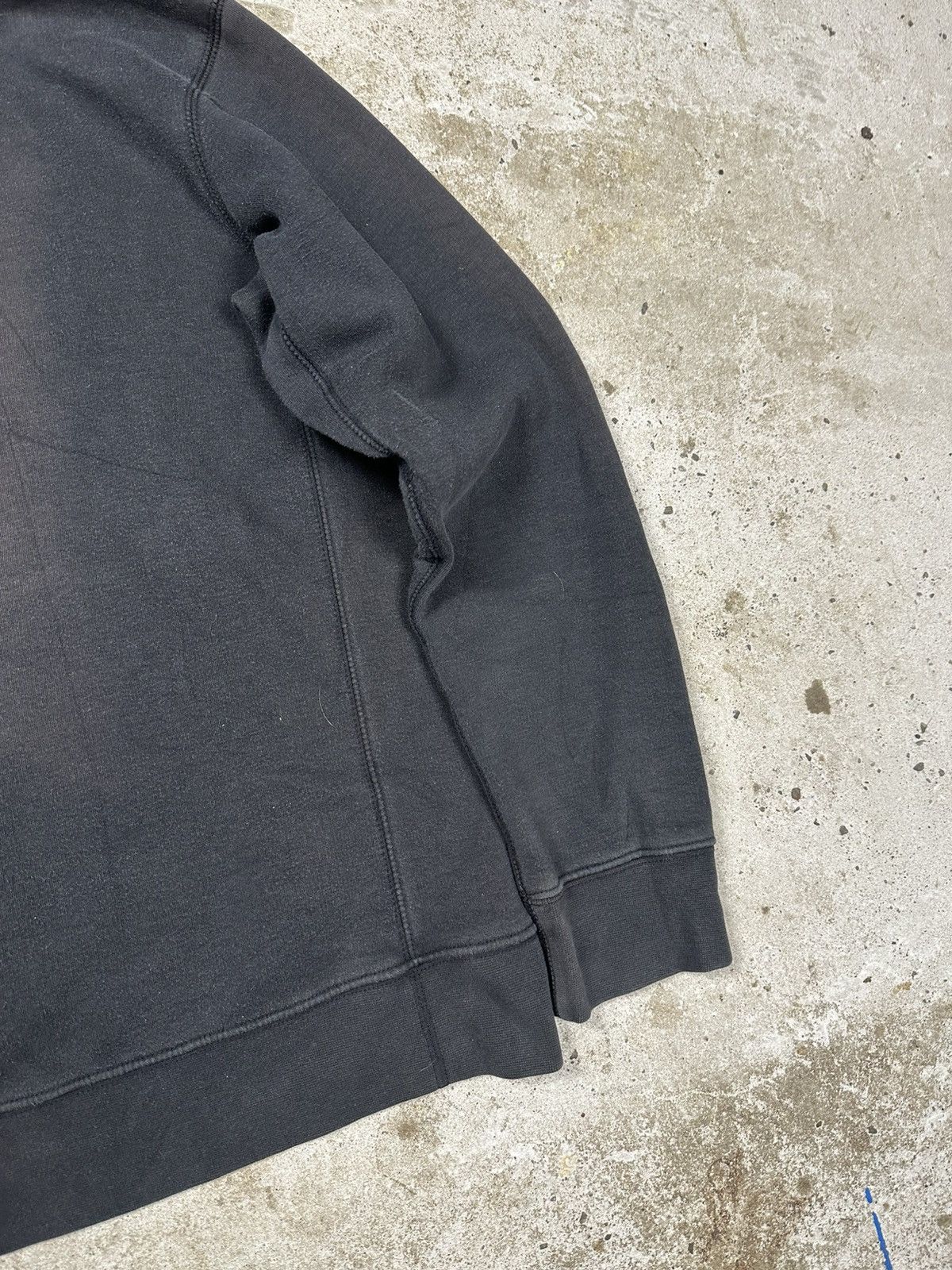 Nike × Vintage Vintage Y2K Nike Faded Black Small Swoosh Hoodie Size US M / EU 48-50 / 2 - 11 Thumbnail