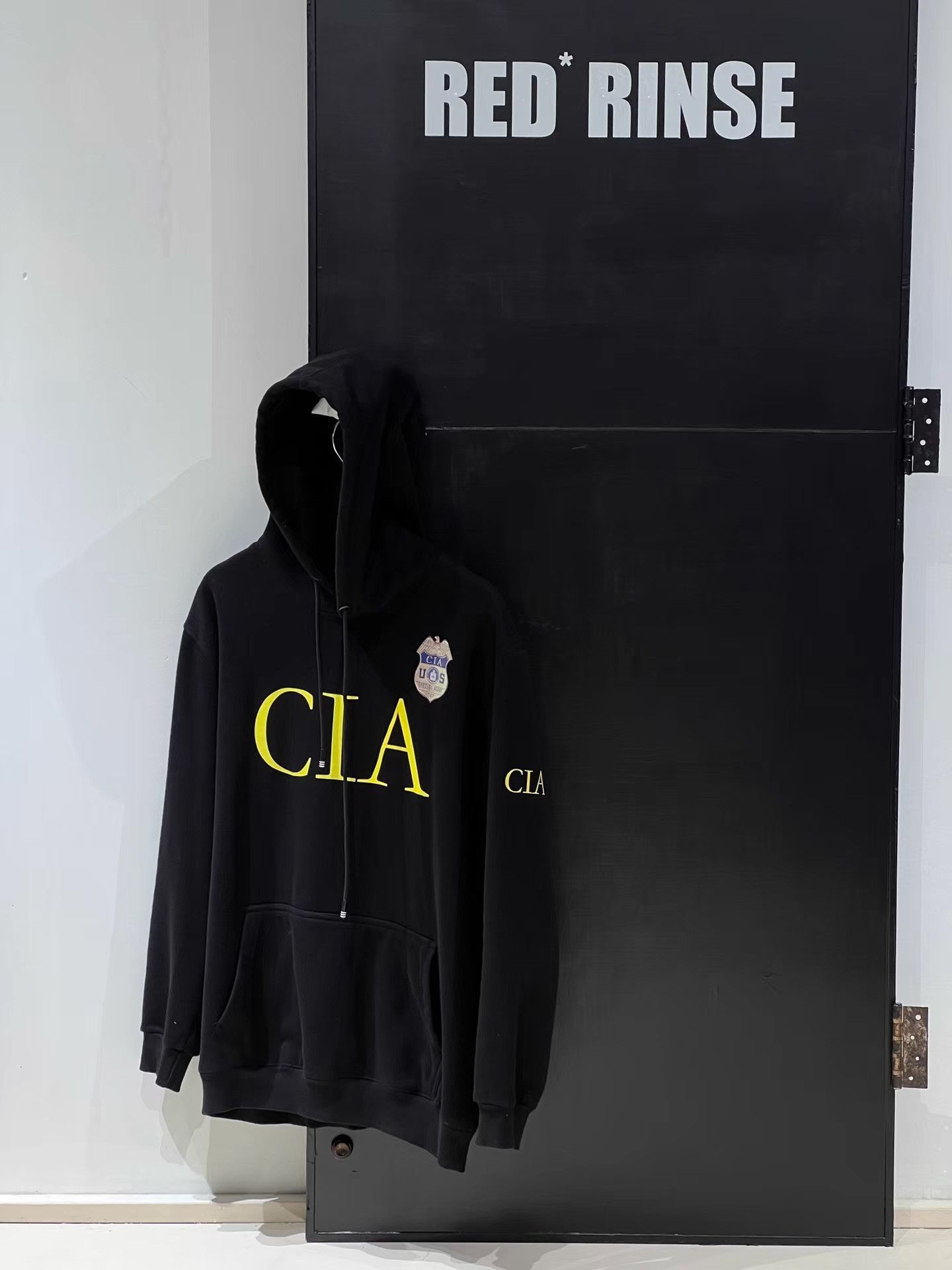 Vintage Vintage CIA Hoodie Q13 Size US L / EU 52-54 / 3 - 1 Thumbnail