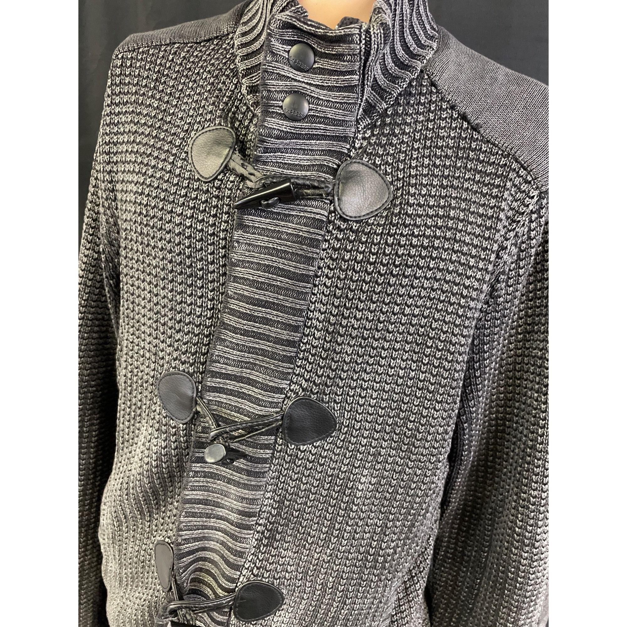 Express Express Men's Charcoal Gray Knitted/Zip up/Button Sweater SK Size US M / EU 48-50 / 2 - 2 Thumbnail