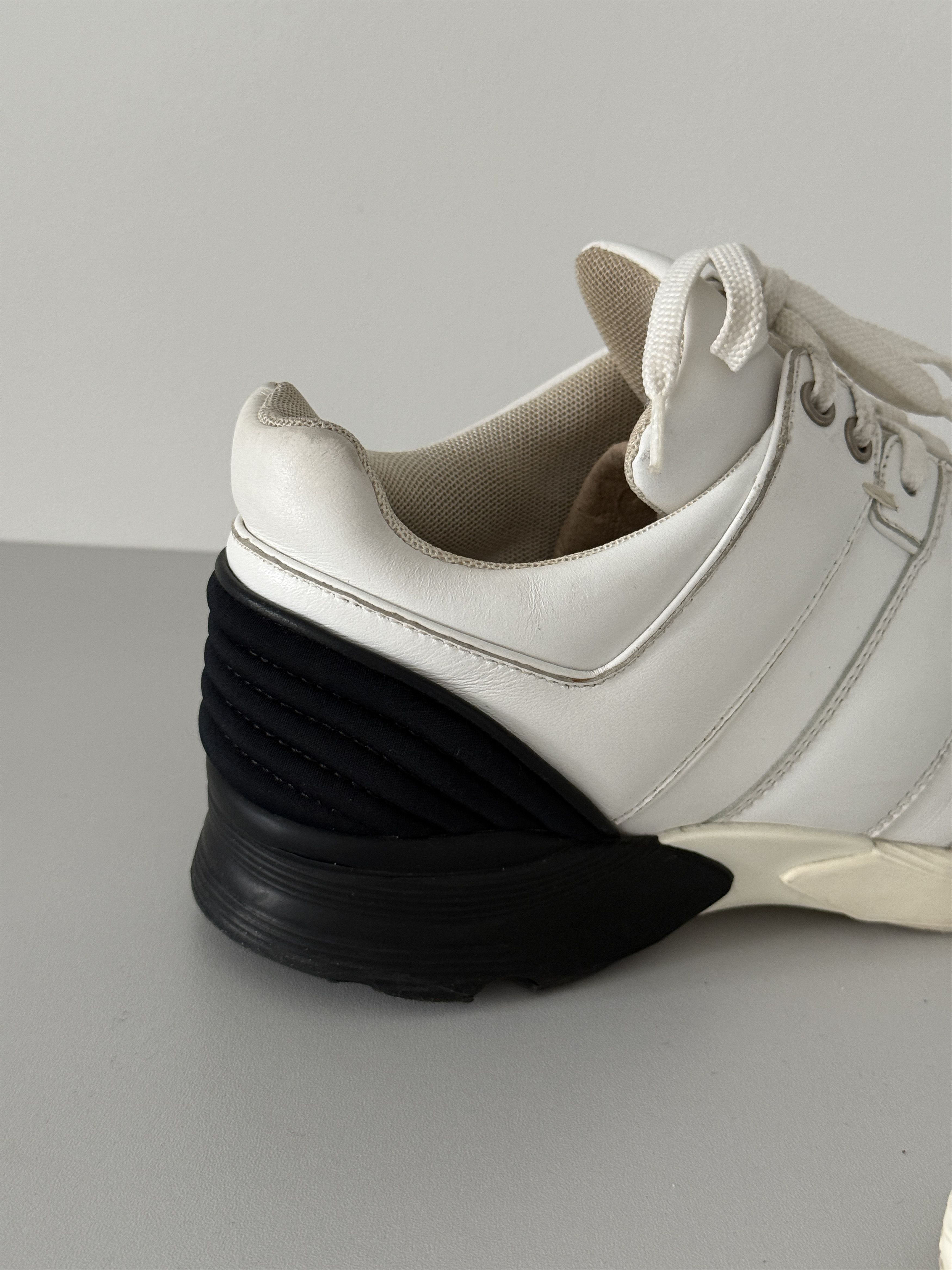Chanel Chanel White Runner Trainer Sneaker Size US 8 / IT 38 - 7 Thumbnail
