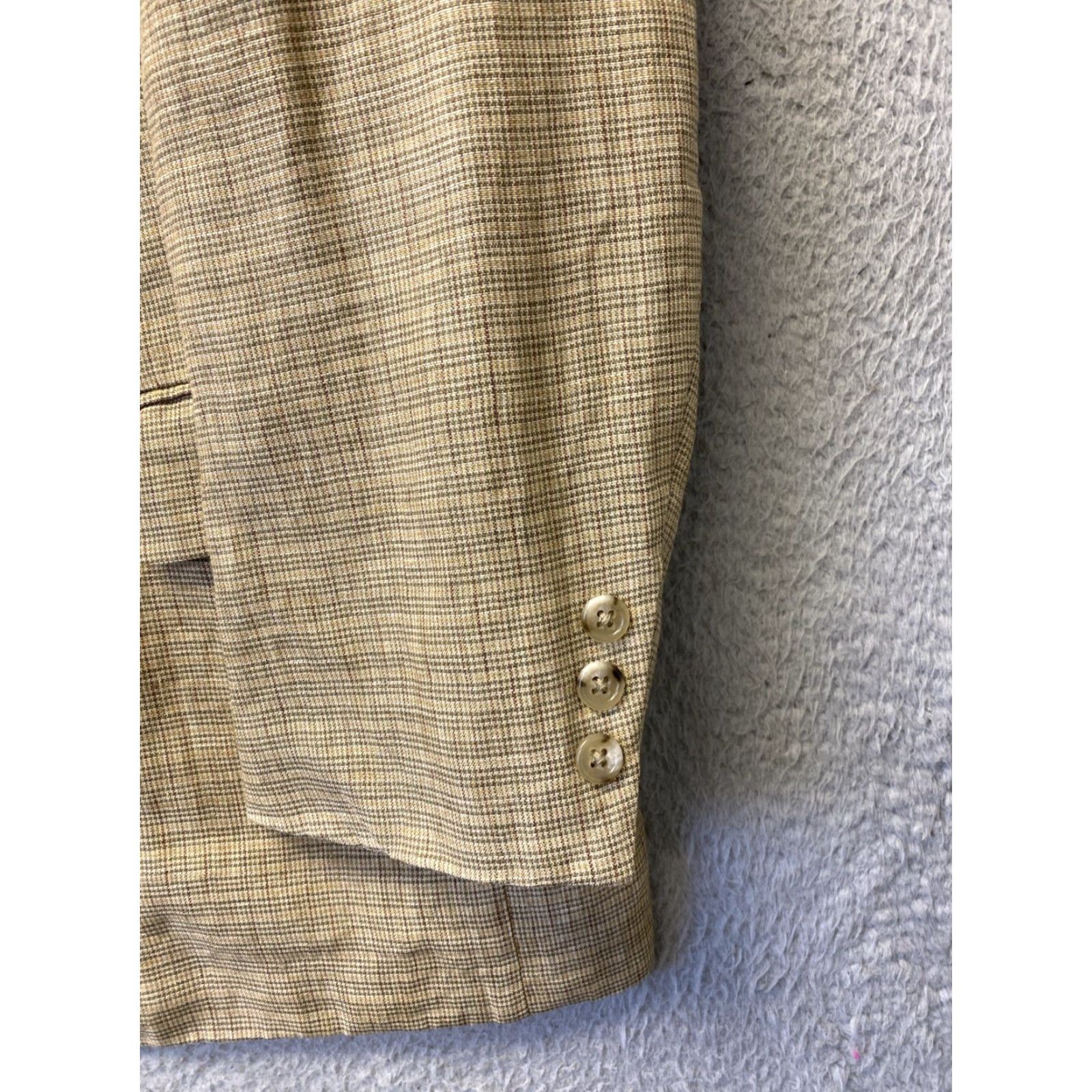 Banana Republic Banana Republic Khaki Linen Blazer Jacket Men’s 46R Plaid /0176 Blazer Casual Spring Notch Lapel 46 Mens Size 46R - 2 Thumbnail