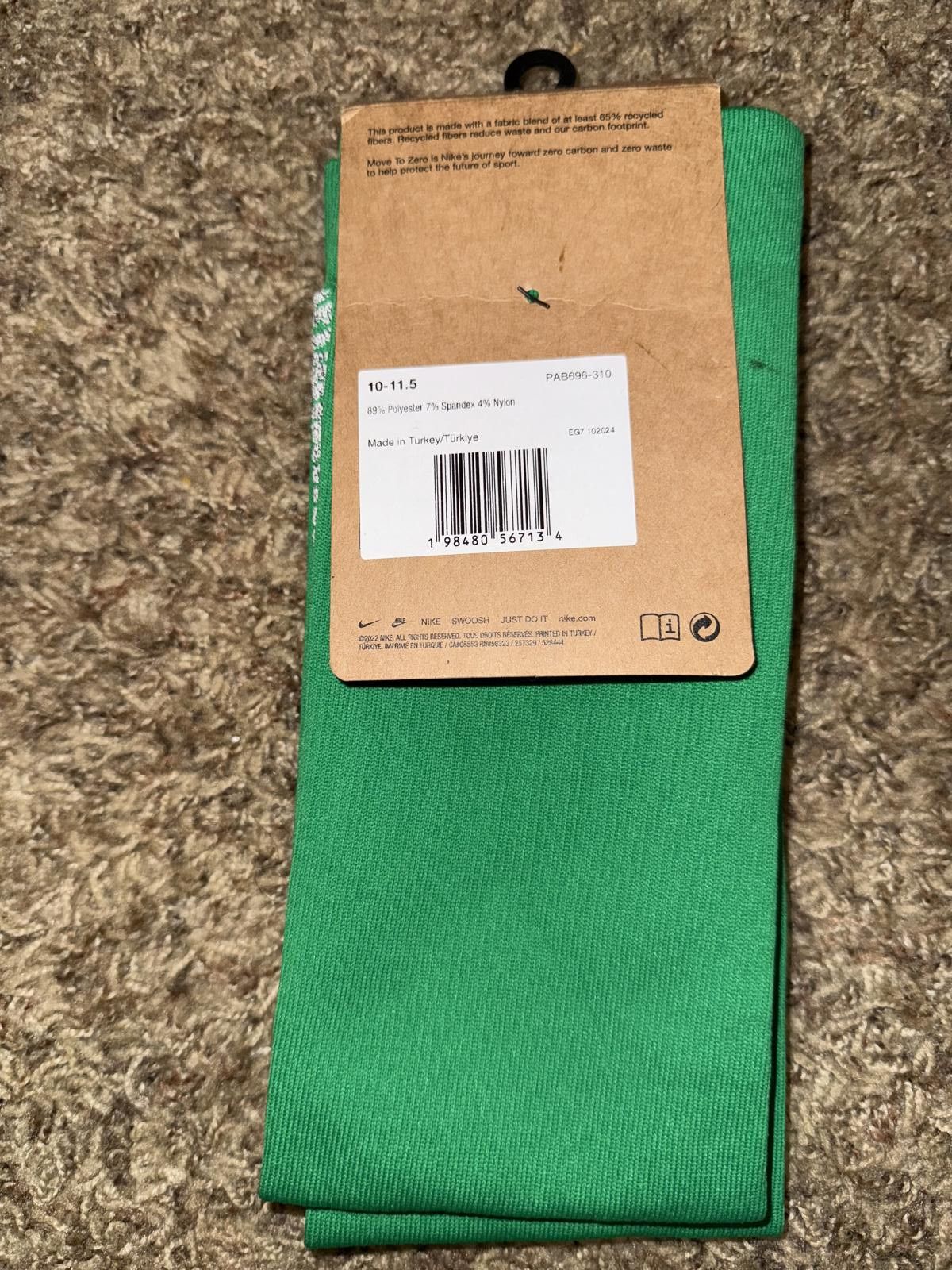 Nike UNRELEASED Nike Men’s FC Barcelona Kobe Bryant Away Socks 25/26 Sample Size ONE SIZE - 2 Thumbnail