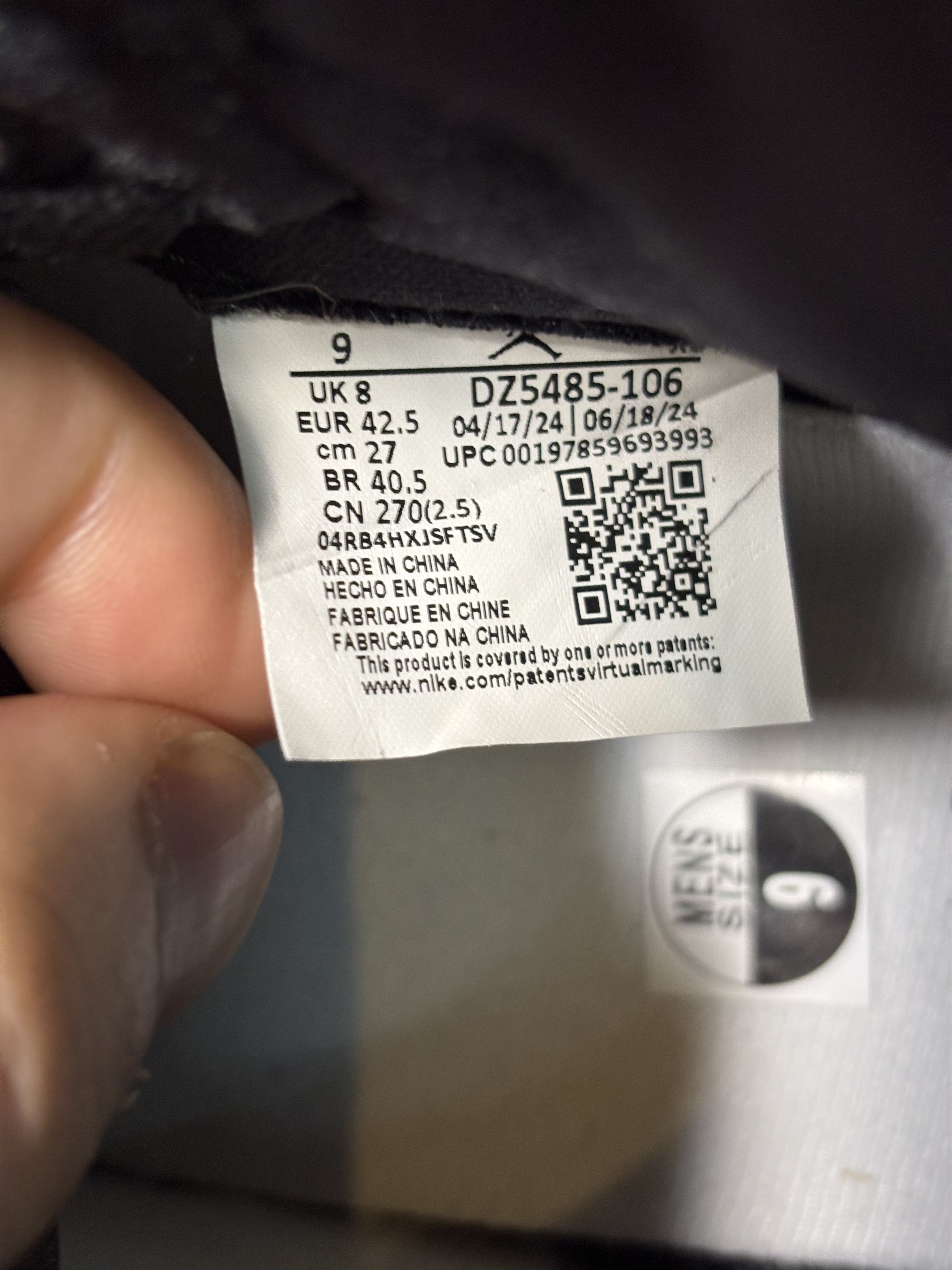 Jordan Brand Air Jordan 1 Retro High OG "Black Toe" Reimagined **PRE-OWNED** Size US 9 / EU 42 - 6 Thumbnail