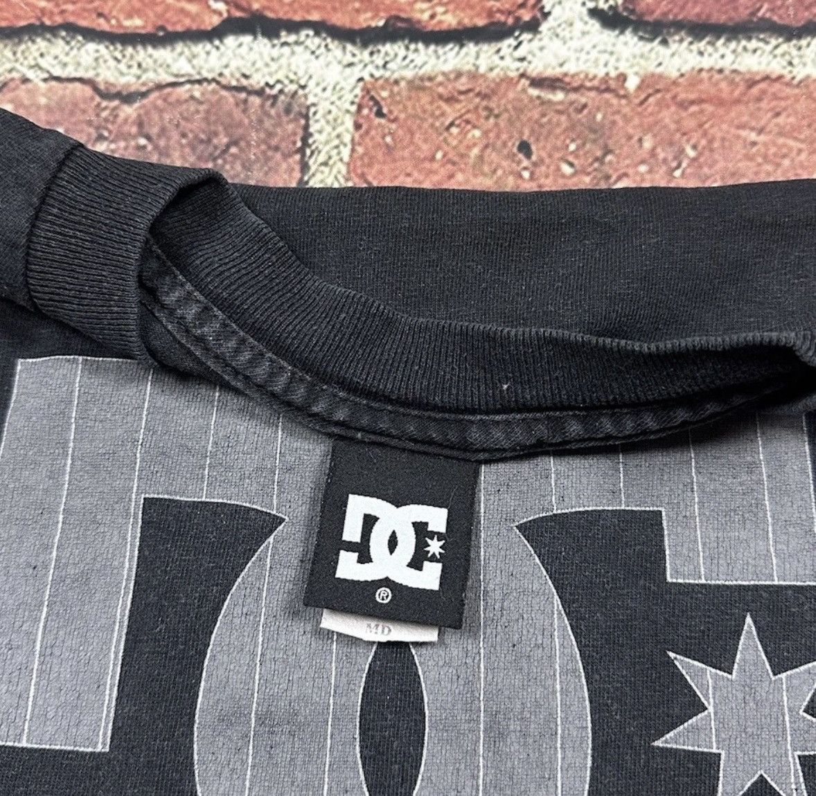 DC Vintage DC Shoes Logo Tee Skateboarding Cyber Grunge Y2K Size US M / EU 48-50 / 2 - 6 Thumbnail
