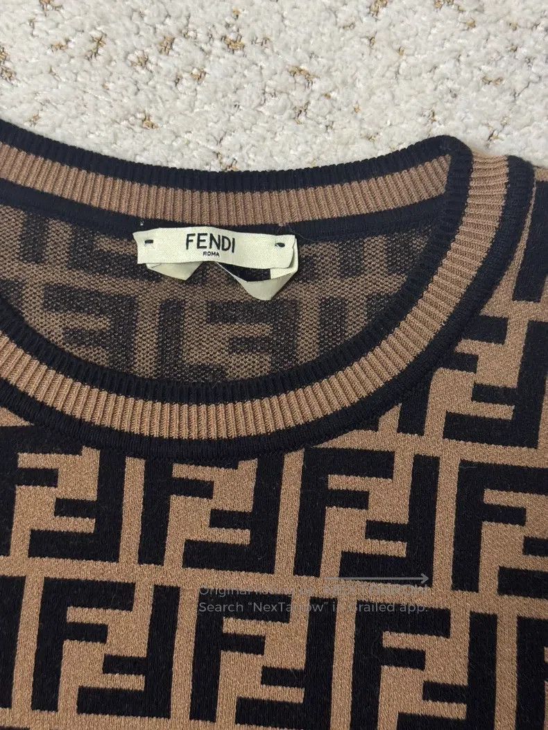 Fendi Fendi Old logo knitted short sleeve Size XS / US 0-2 / IT 36-38 - 2 Thumbnail