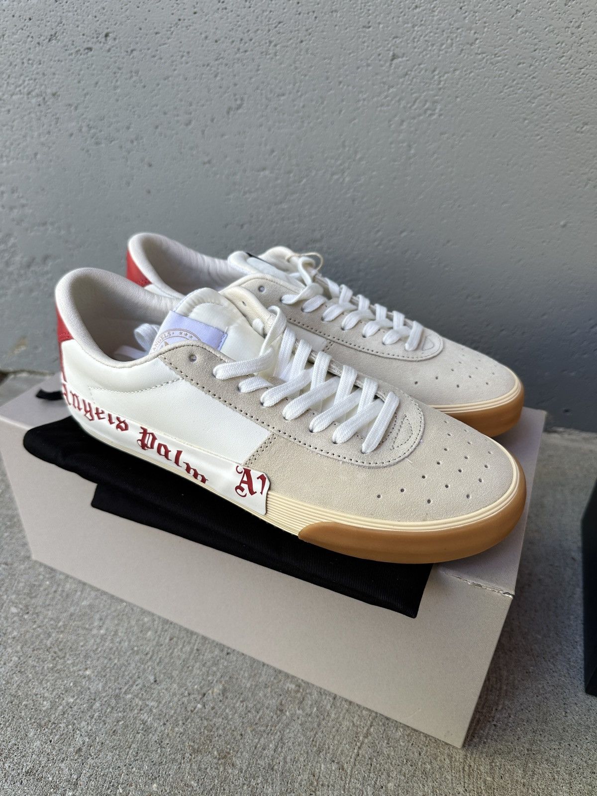 Palm Angels Vulcanized Sneakers Low Top in White Red Size US 7 / EU 40 - 1 Thumbnail