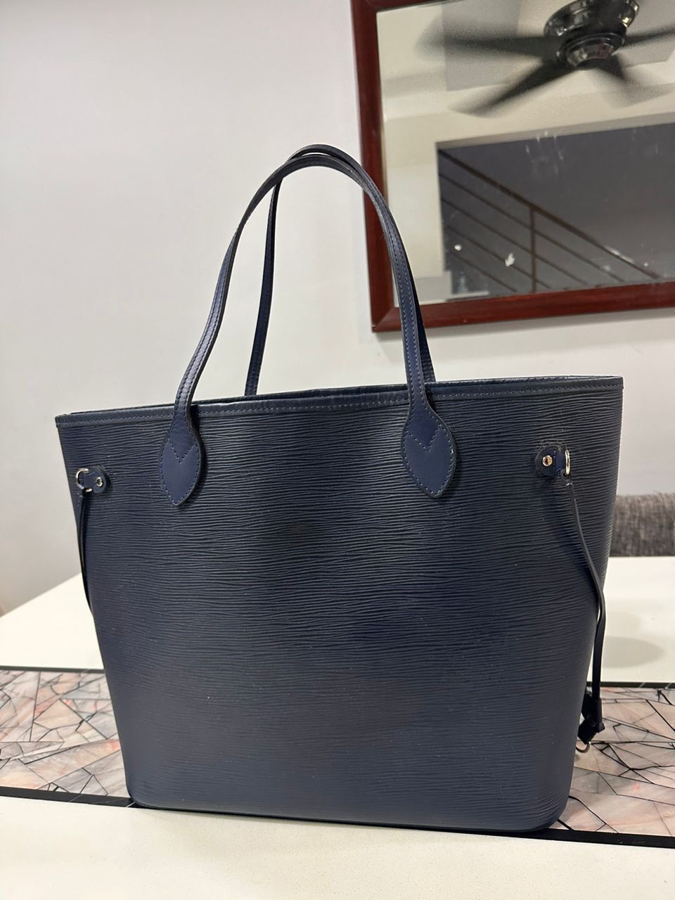 Louis Vuitton Authentic Louis Vuitton Epi Neverfull MM Tote Bag Size ONE SIZE - 4 Thumbnail