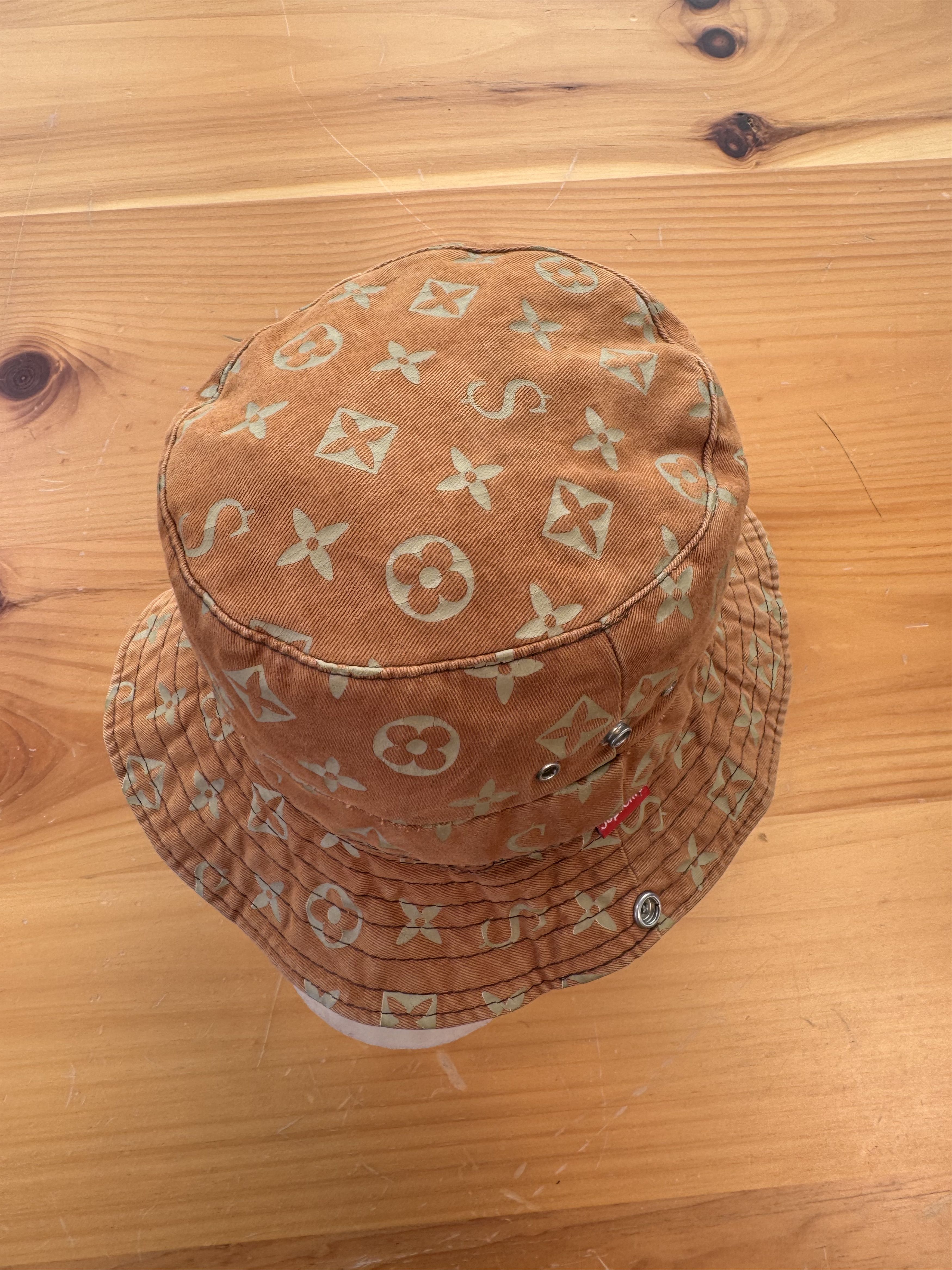 Supreme 2000's Supreme LV Louis Vuitton monogram Cease Bucket hat Size ONE SIZE - 5 Thumbnail