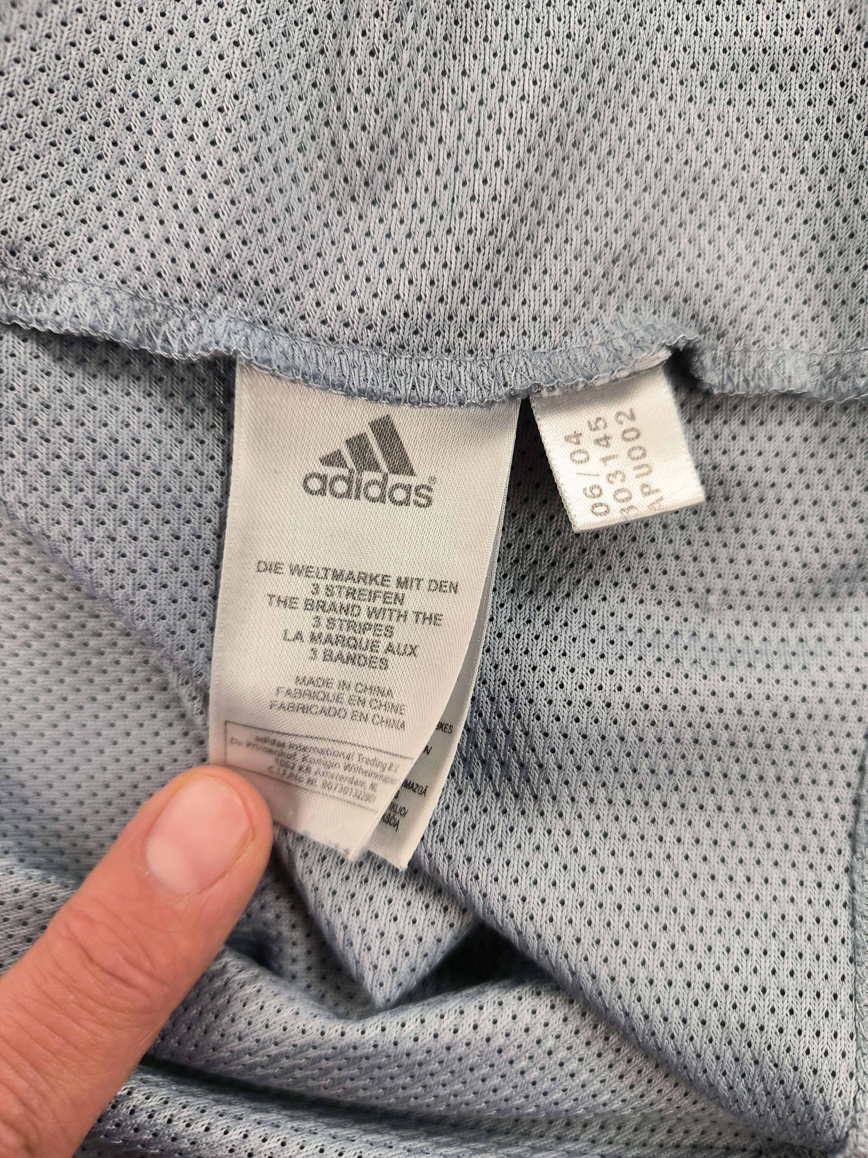 Adidas Real Madrid 2004-05 Adidas UCL training football jersey sz S Size US S / EU 44-46 / 1 - 5 Thumbnail