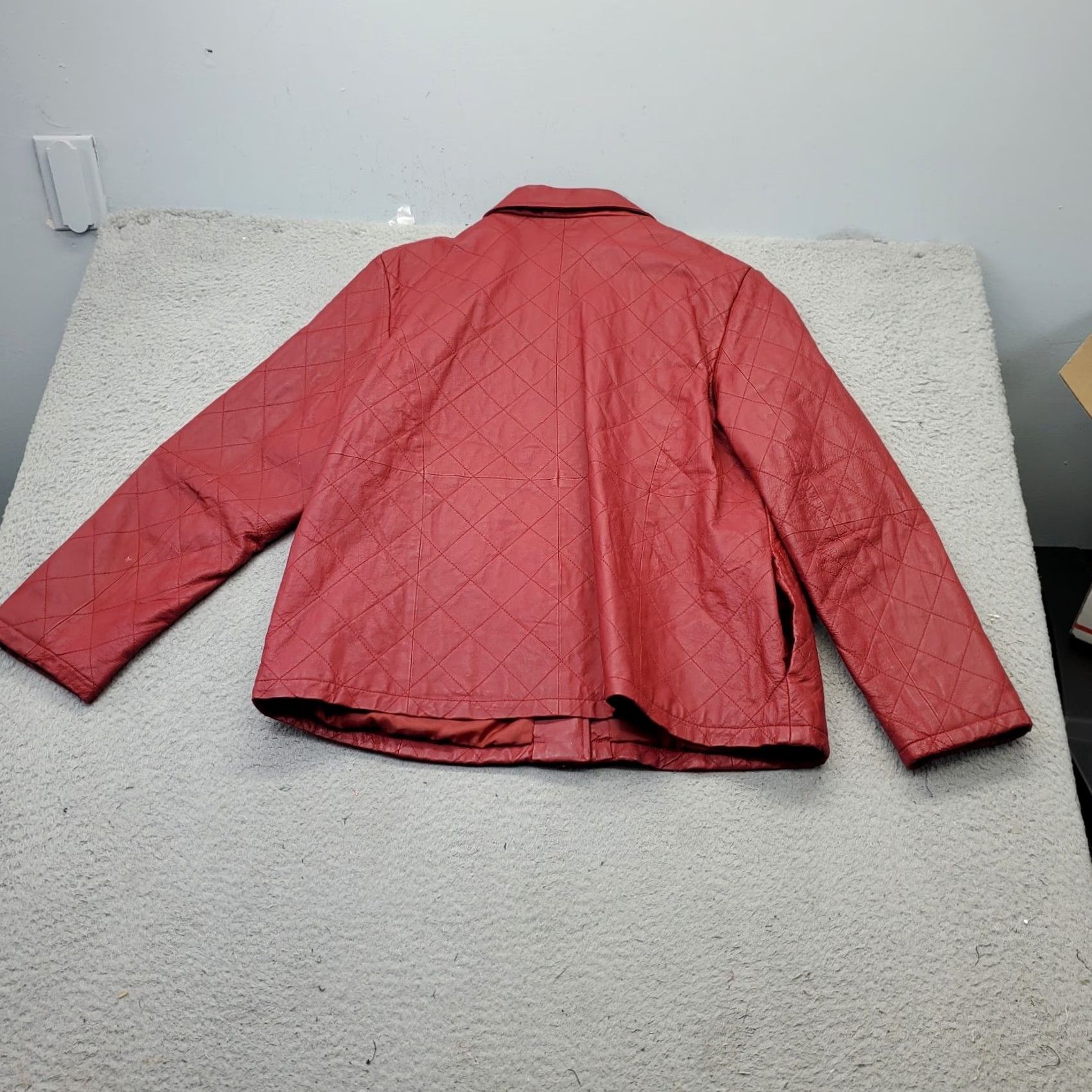 Vintage Dialogue Leather Jacket Women Large Red Diamond Stitch Collared Turn Lock Button Jacket Size L / US 10 / IT 46 - 2 Thumbnail