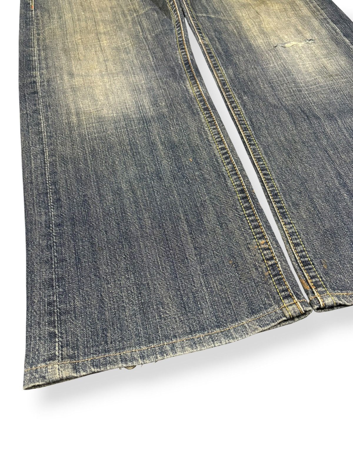 Japanese Brand Vintage Y2K GL Heart Mud Wash Faded Baggy Ripped Jeans Size US 34 / EU 50 - 6 Thumbnail