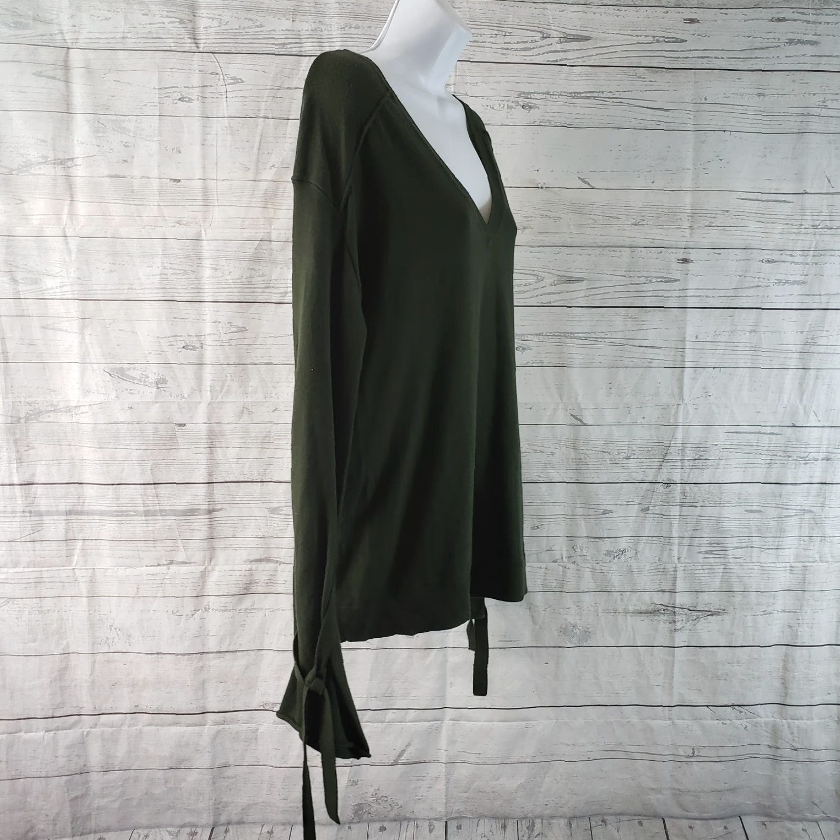 Treasure & Bond Treasure & Bond Womens Sweater Small Green Bell Sleeve V-Neck Cotton Blend Pullover Shirts Size S / US 4 / IT 40 - 3 Thumbnail