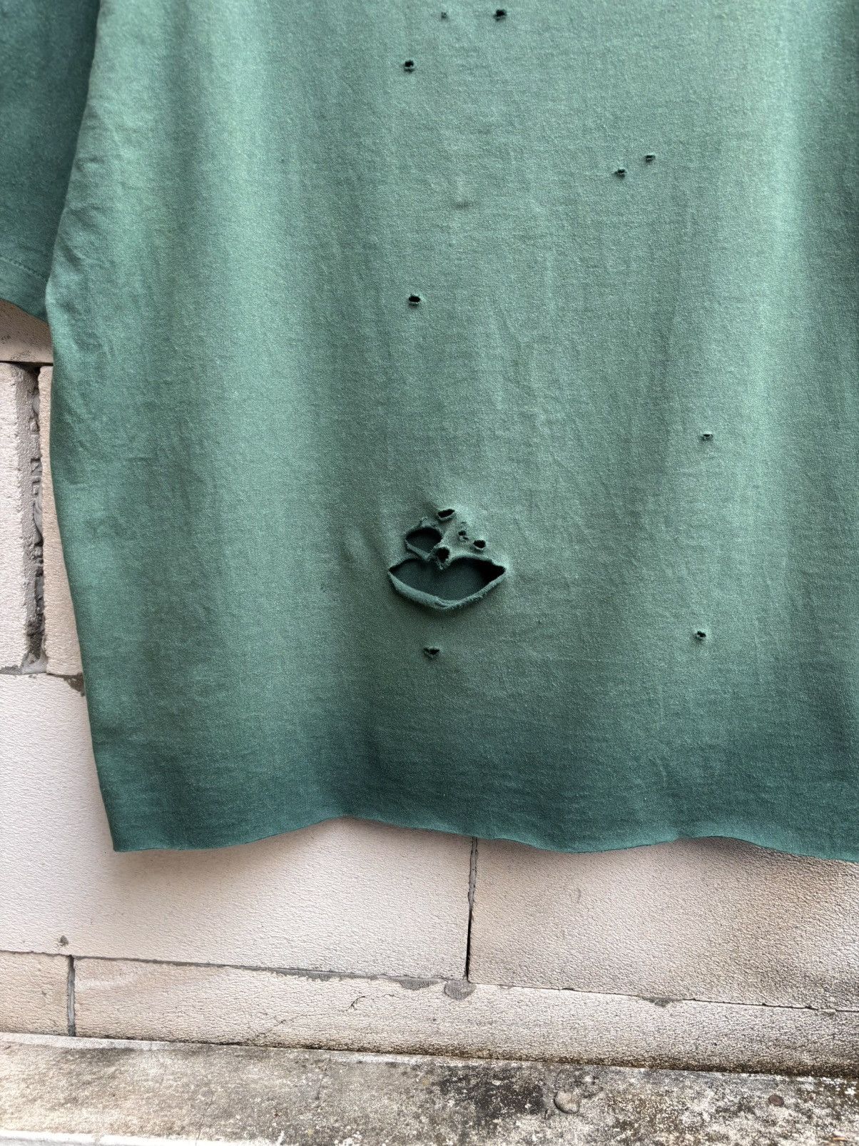 Vintage Thrashed Blank 90s Distressed Faded T-Shirt ERD Grunge Size US XXL / EU 58 / 5 - 3 Thumbnail