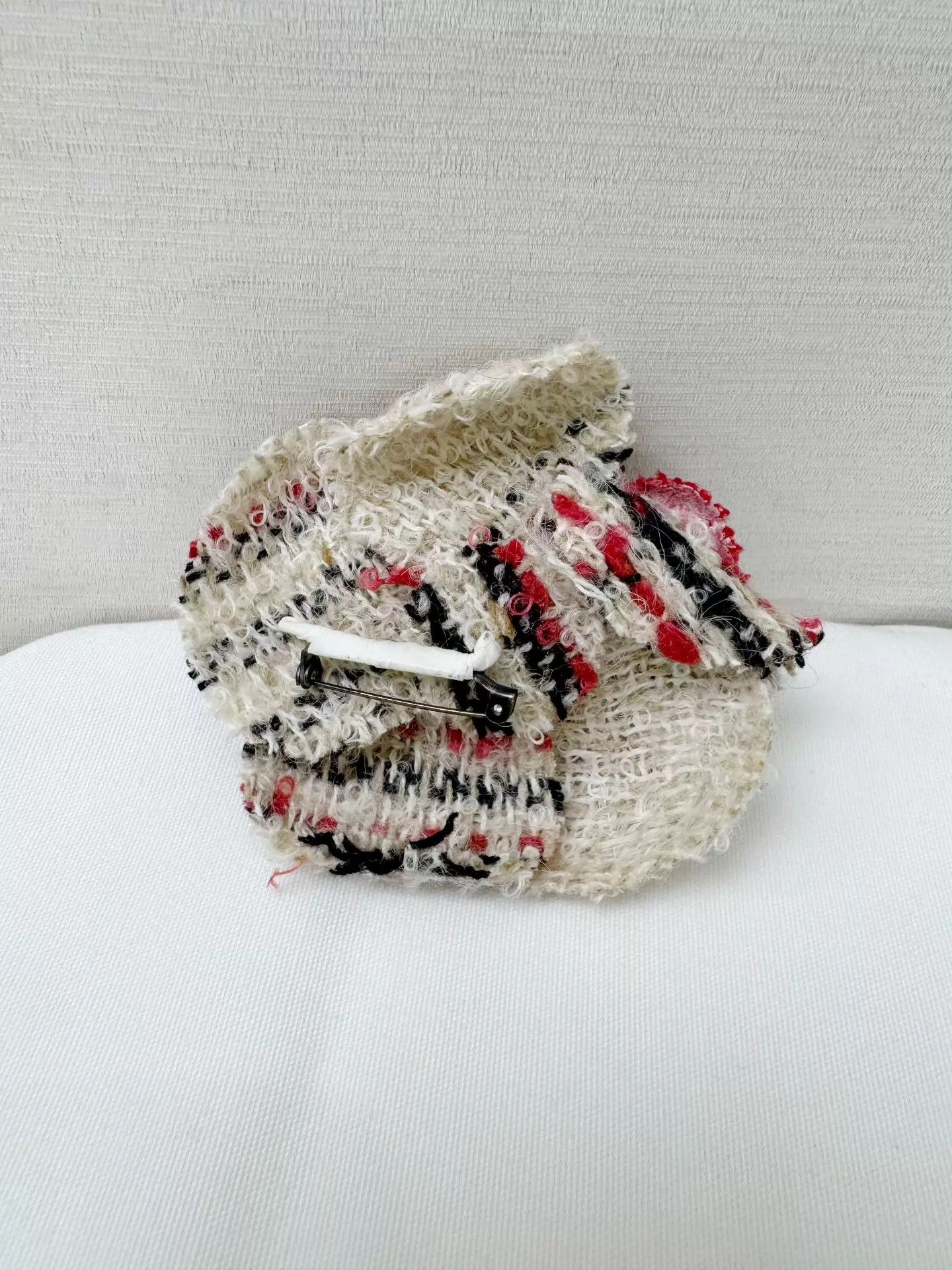 Chanel Chanel Vintage Camellia Brooch (Auth, Worn a few times) Size ONE SIZE - 3 Thumbnail