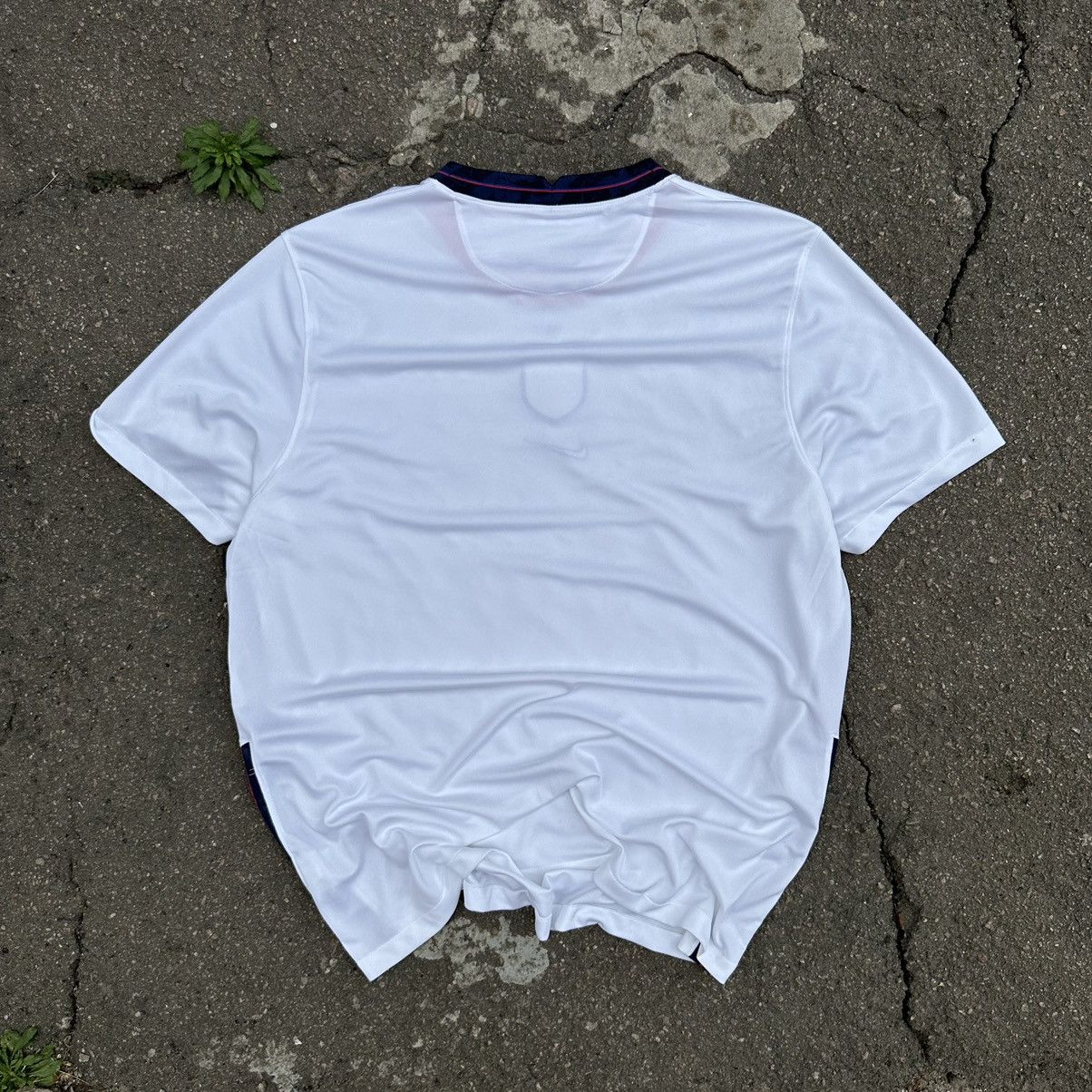 Nike × Vintage Vintage Nike England Centre Logo Big Swoosh Football Y2K 90s Size US XXL / EU 58 / 5 - 2 Thumbnail