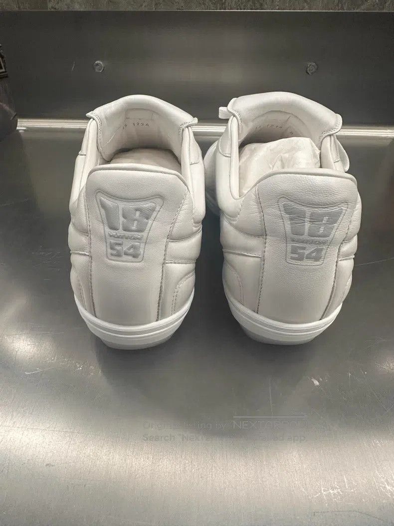 Louis Vuitton Louis Vuitton Low-top Soccer Shoes Casual Lifestyle Shoes Size US 9 / EU 42 - 3 Thumbnail