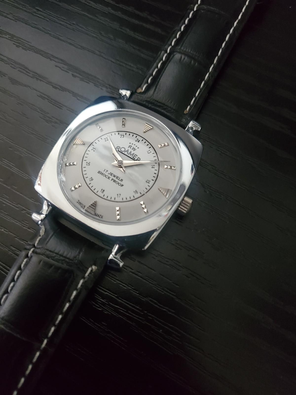 image of Roamers Nos Vintage Roamer St96 Swiss Mechanical Men's Watch in White