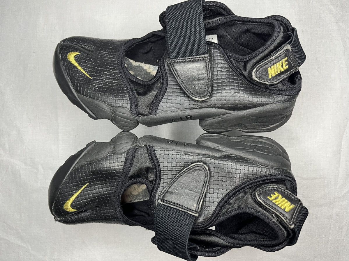 Nike 2005 Nike Air Rift Tabi Ninja Leather Sandals Size US 8 / IT 38 - 7 Thumbnail