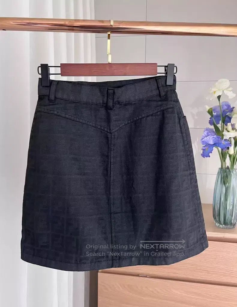 Fendi Fendi Black Monogrammed Printed Short Skirt Size 27" / US 4 / IT 40 - 2 Thumbnail