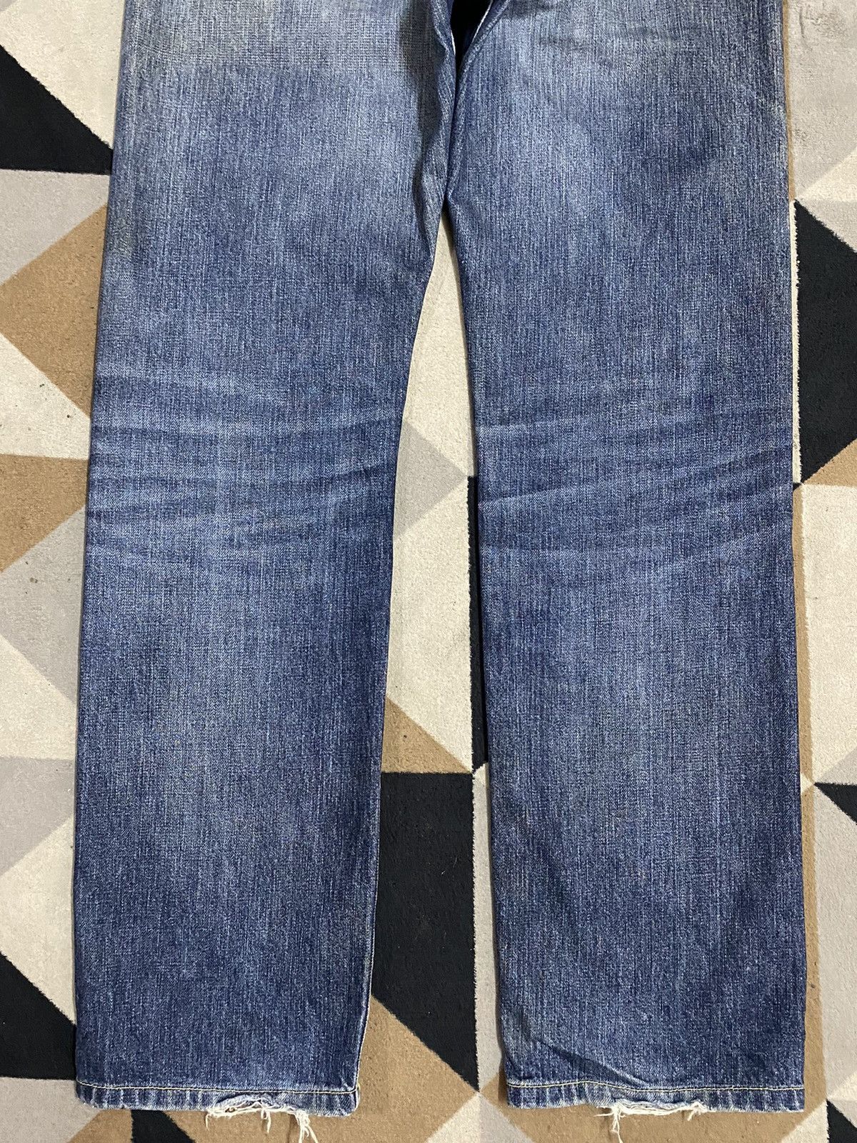 Japanese Brand Vintage Uniqlo Blue Wash Distressed Jeans Size US 32 / EU 48 - 6 Thumbnail