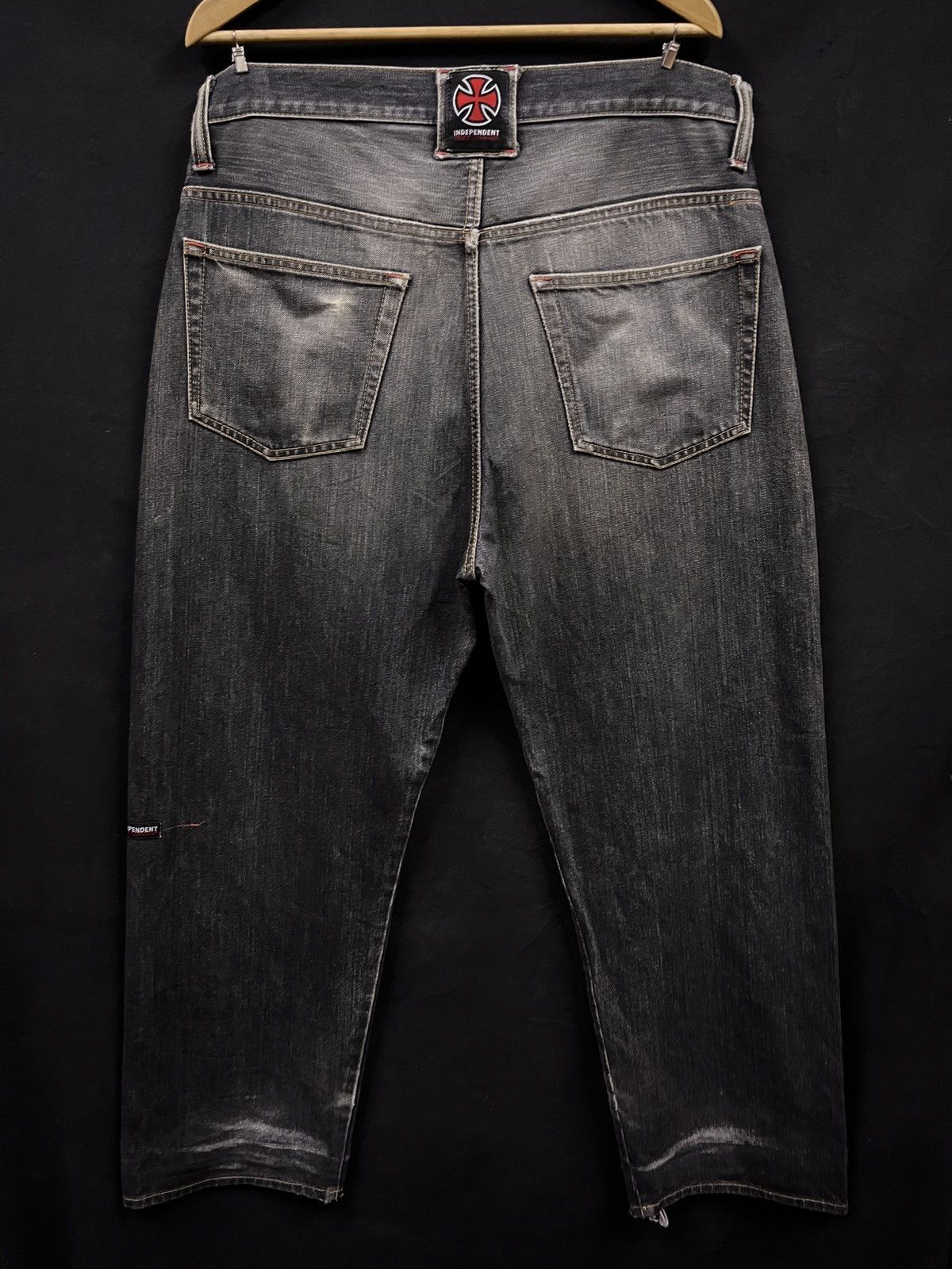 Independent Truck Co. VINTAGE BAGGY JEANS INDEPENDENT TRUCK COMPANY Size US 37 - 1 Thumbnail