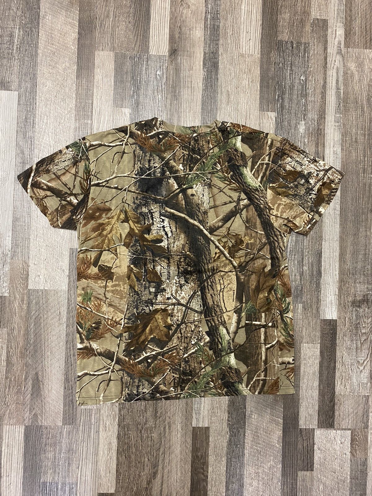 Realtree × Vintage Vintage Y2K Realtree Camo Tee T Shirt Size US L / EU 52-54 / 3 - 3 Thumbnail