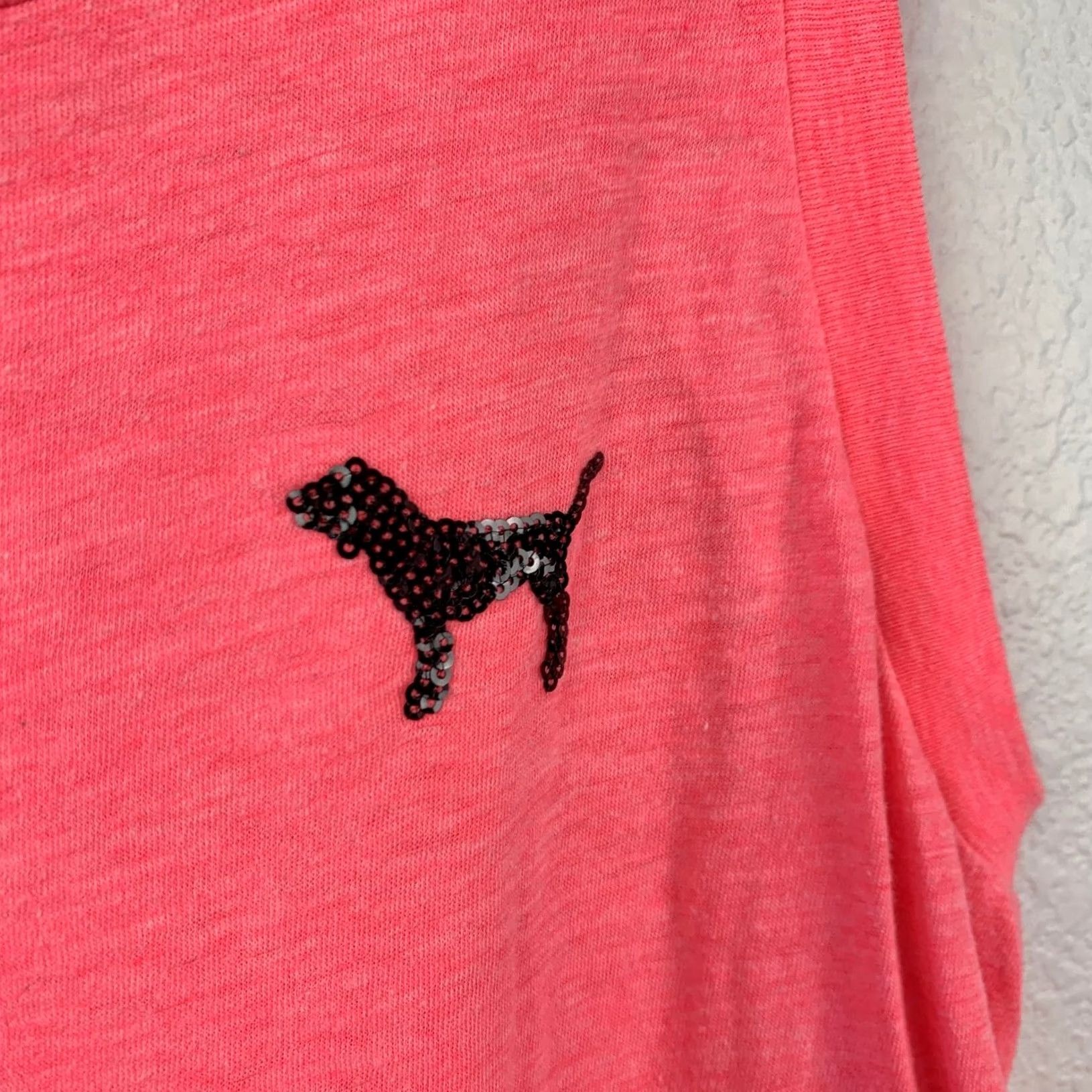 Vintage VINTAGE Y2K PINK Victoria's Secret Sequin Logo Tank Top Shirt Womens S Neon Pink Size S / US 4 / IT 40 - 4 Thumbnail