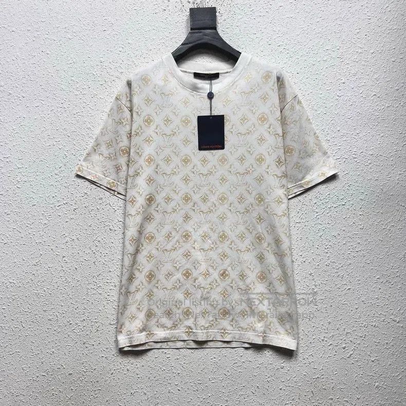 Louis Vuitton Louis Vuitton Monogram Print Short Sleeve Tee. Size US L / EU 52-54 / 3 - 1 Thumbnail