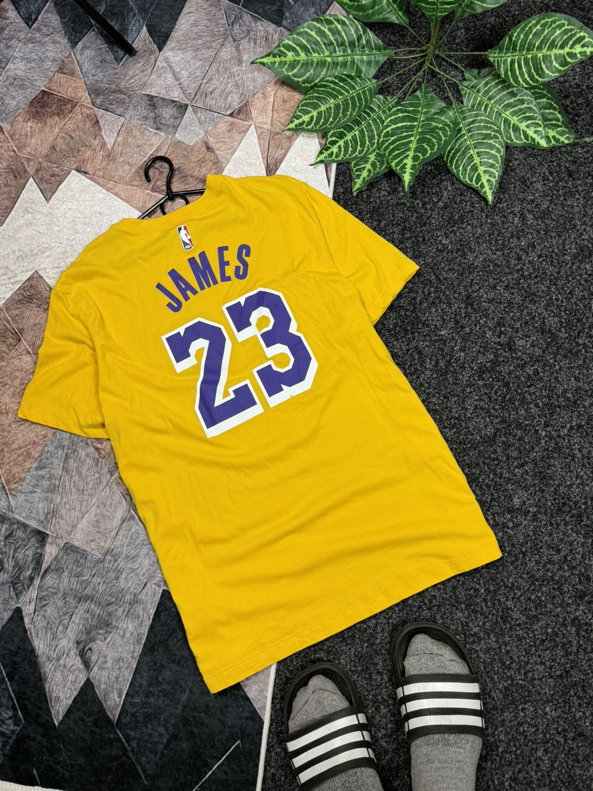 Nike Nike James Lebron LAL Dry Tee BQ1540-743 size L Size US XL / EU 56 / 4 - 21 Thumbnail