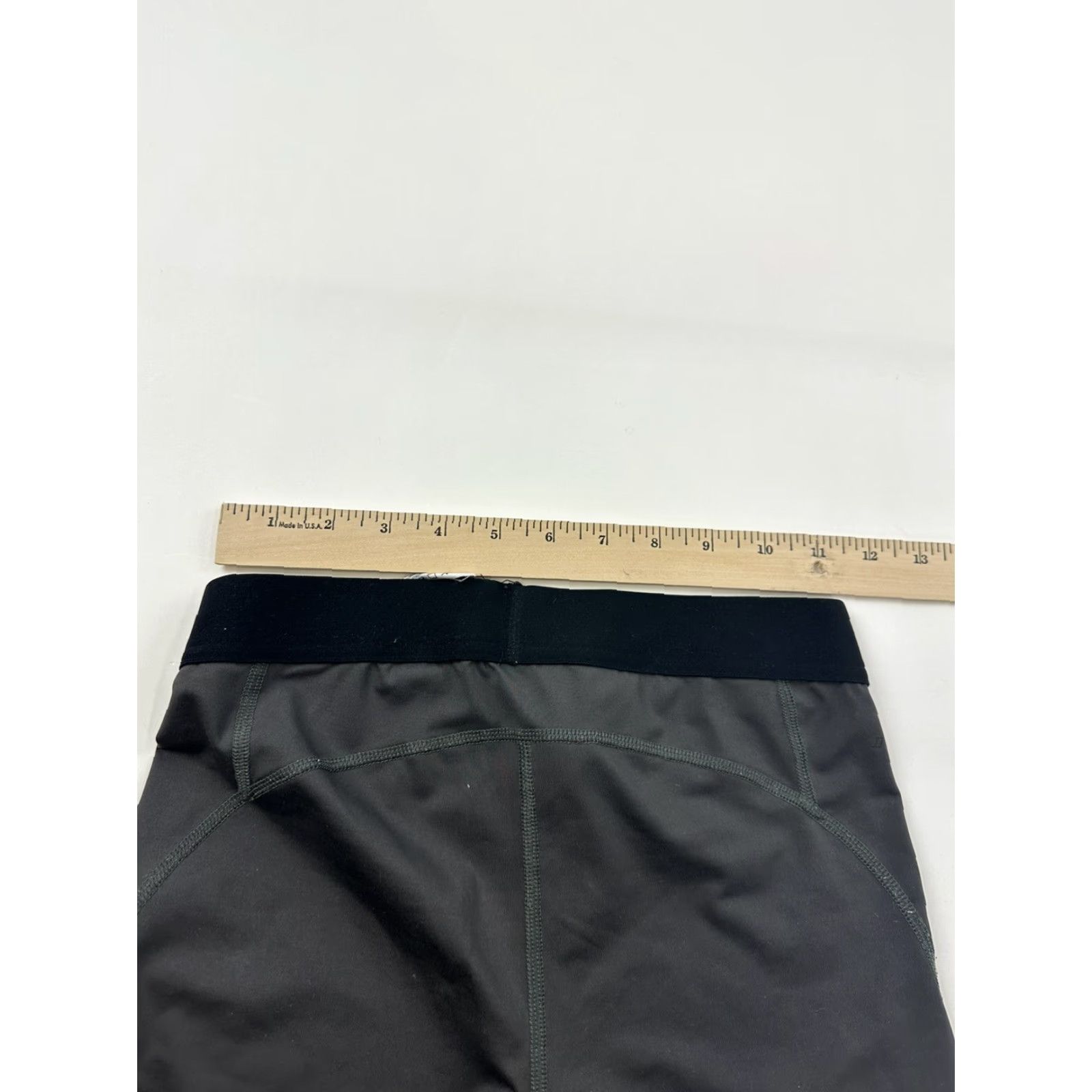 Nike Nike Pro Leggings Women M Capri Black Gray Yoga Running Gym & Training Size 32" / US 10 / IT 46 - 7 Thumbnail