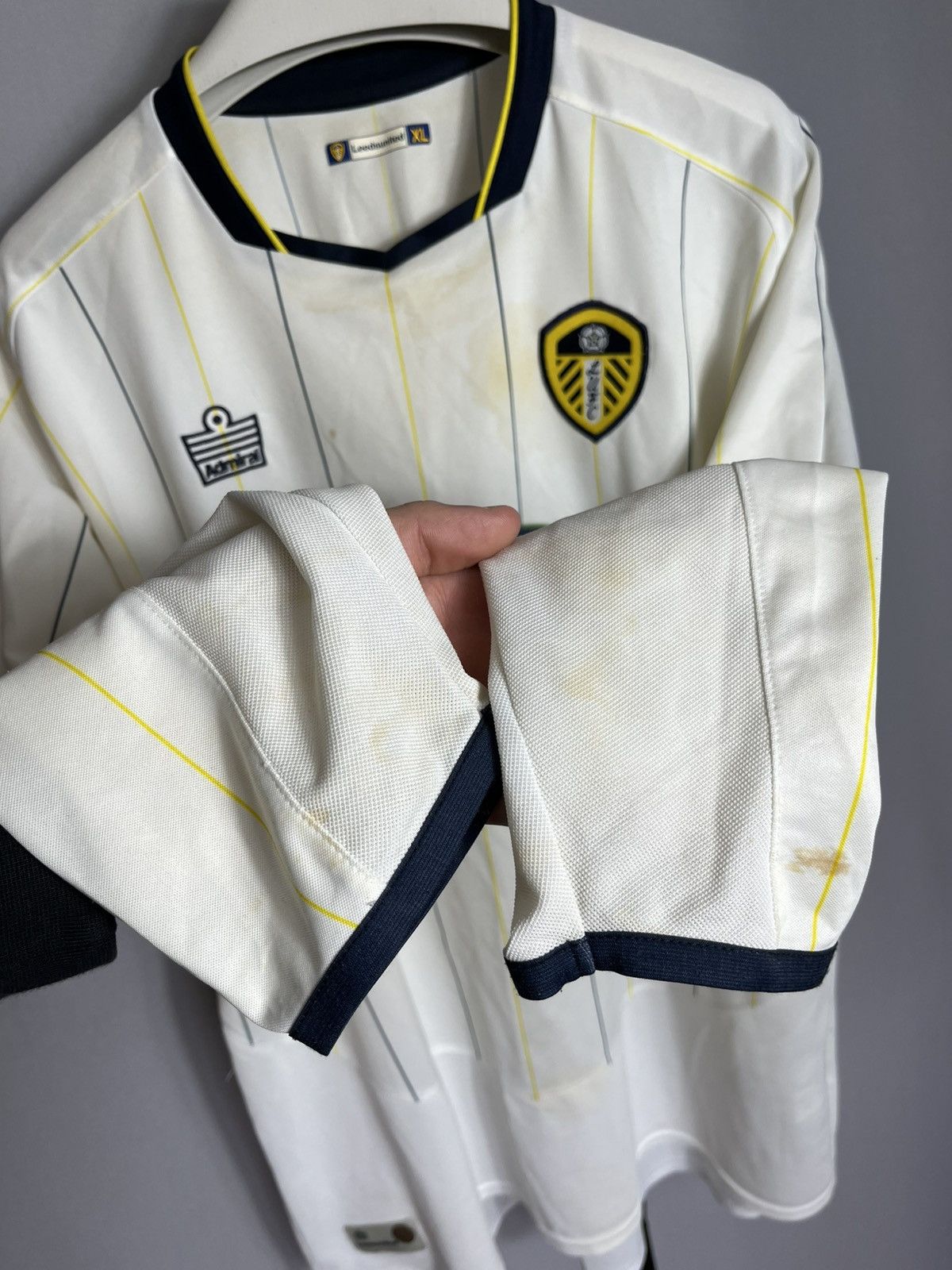 Other Admiral Leeds United FC 2005/2006 Long Sleeve Home Shirt Men Size US XL / EU 56 / 4 - 7 Thumbnail