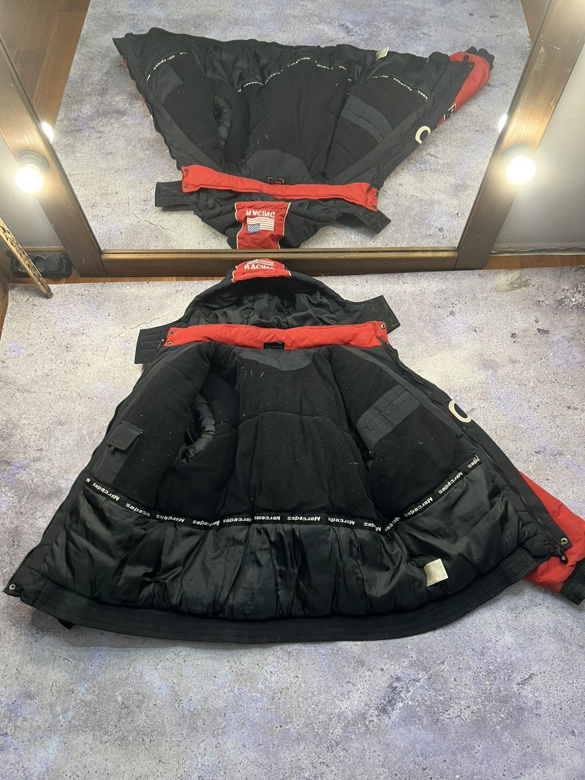 Ferrari Malboro mercedes bens red bull racing formula 1 jacket Size US M / EU 48-50 / 2 - 12 Thumbnail