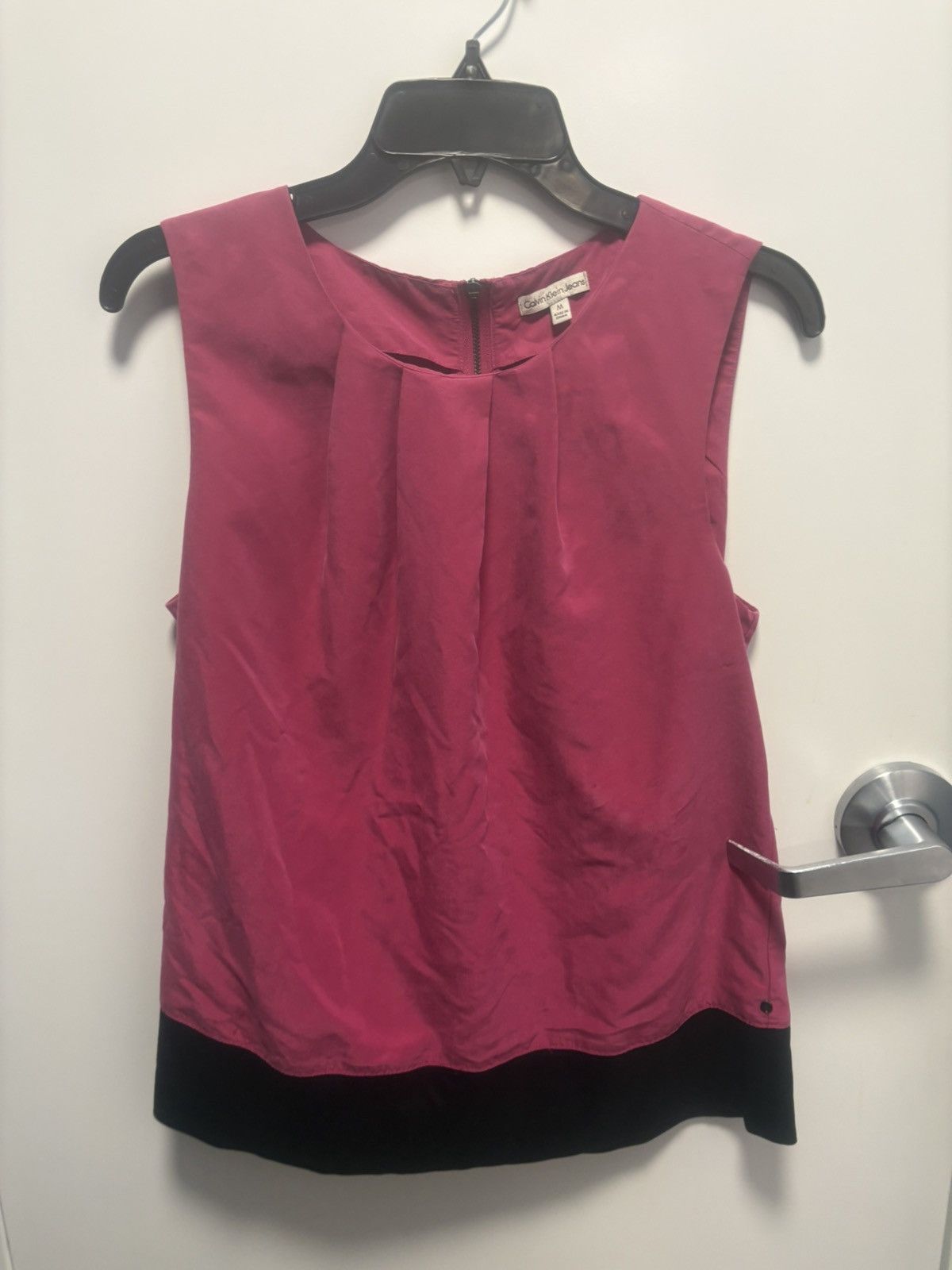 Calvin Klein Calvin Klein Jeans Pink SleevelessBlouse Pleated Neck Size M Size M / US 6-8 / IT 42-44 - 1 Thumbnail