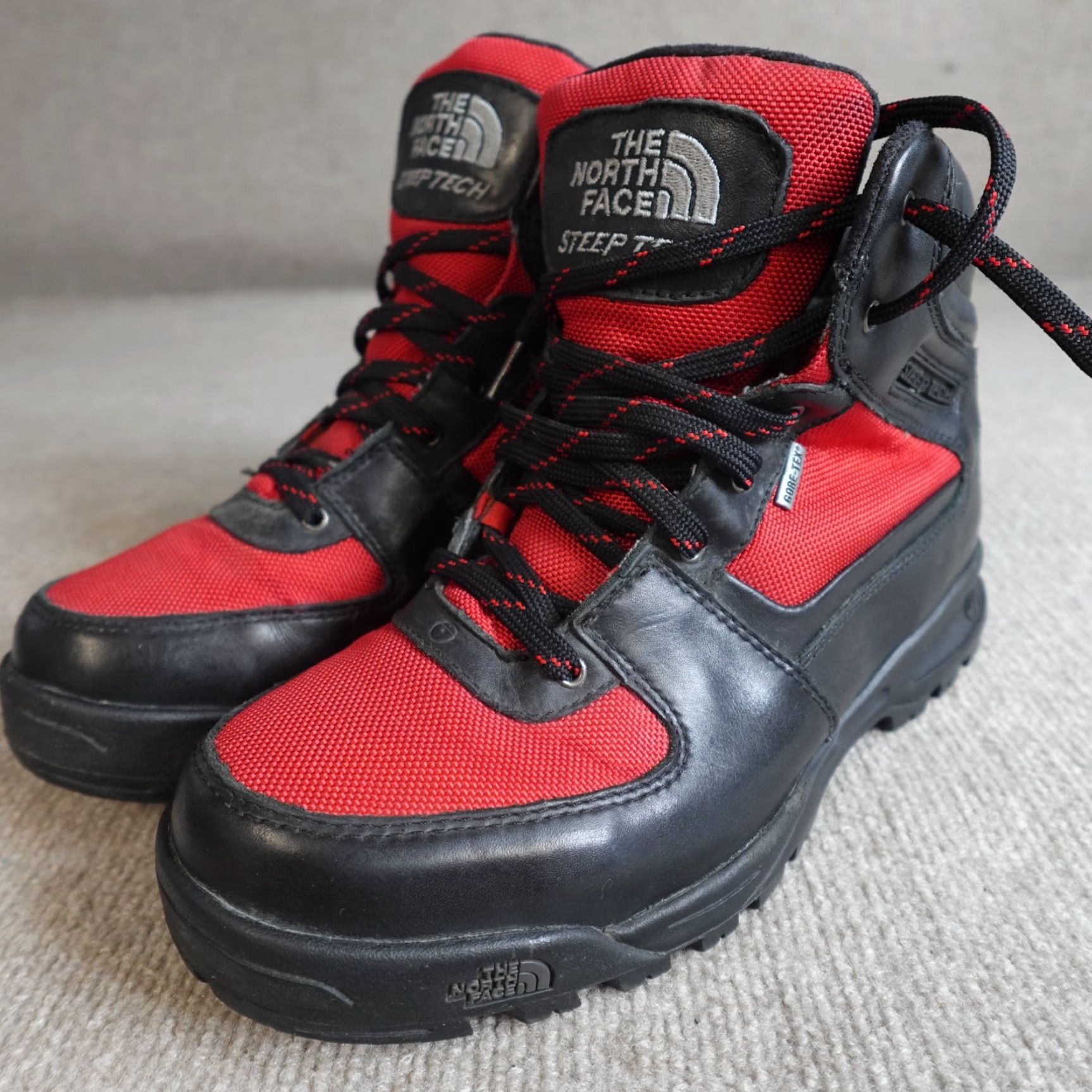 The North Face VINTAGE The North Face Mens Boots Snow Boot Leather Black 9 Rugged Rubber Sole - Mens Size US 9 / EU 42 - 2 Thumbnail