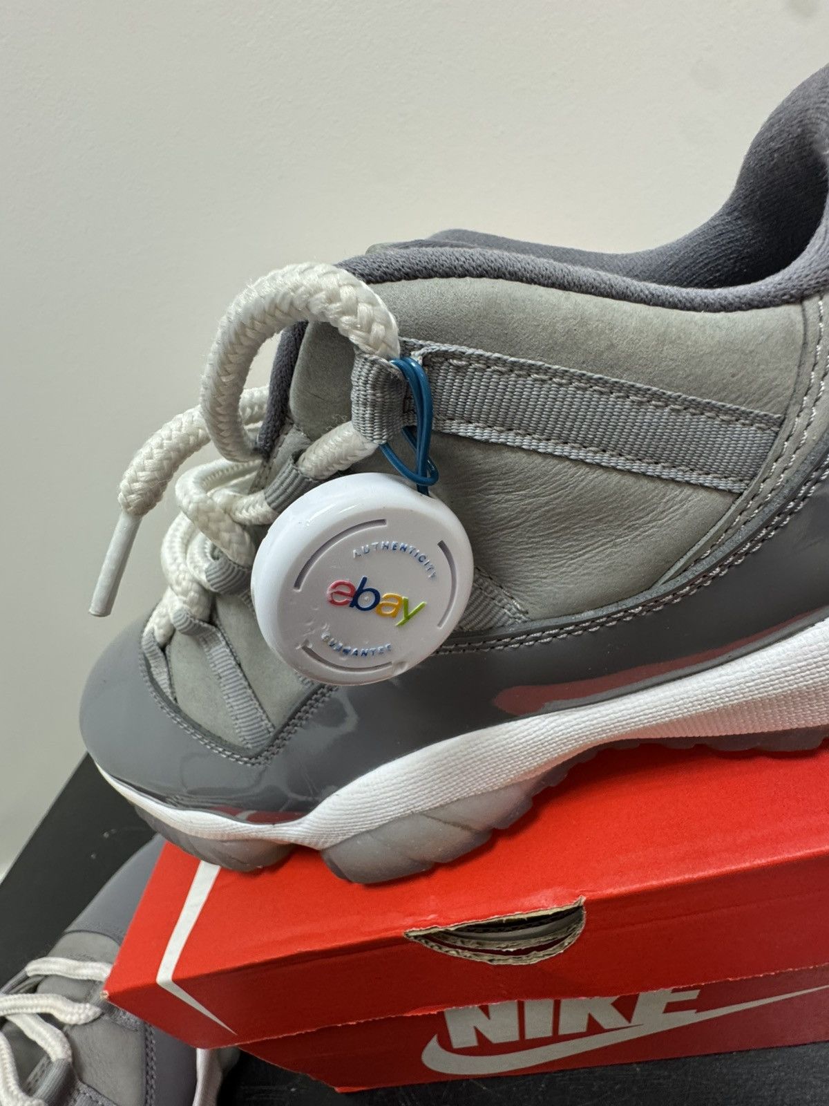 Jordan Brand Jordan 11 cool grey low Size US 9 / EU 42 - 6 Thumbnail