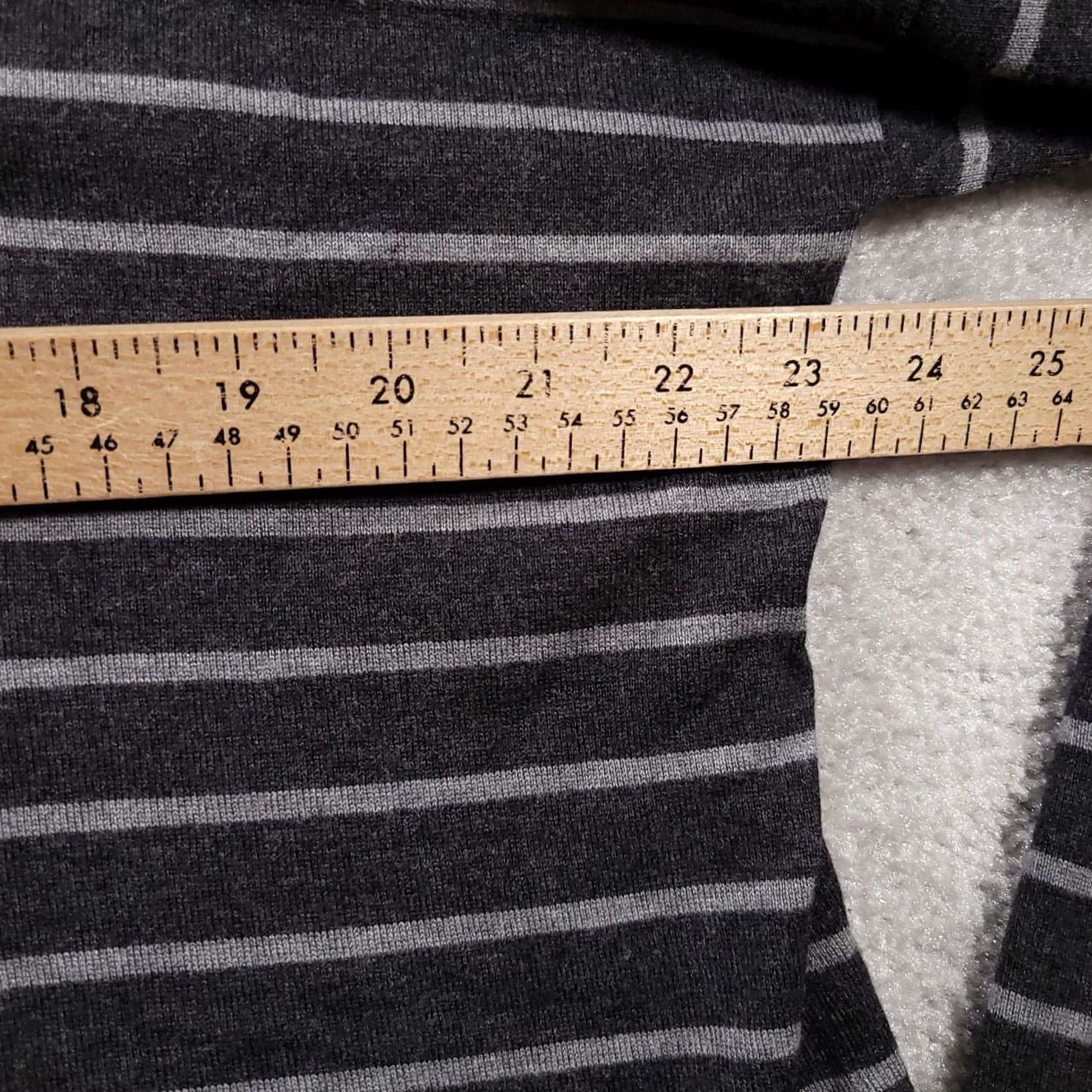 Vintage The Limited Women's XS Gray Striped Rayon Long Sleeve Pullover Size XS / US 0-2 / IT 36-38 - 4 Thumbnail