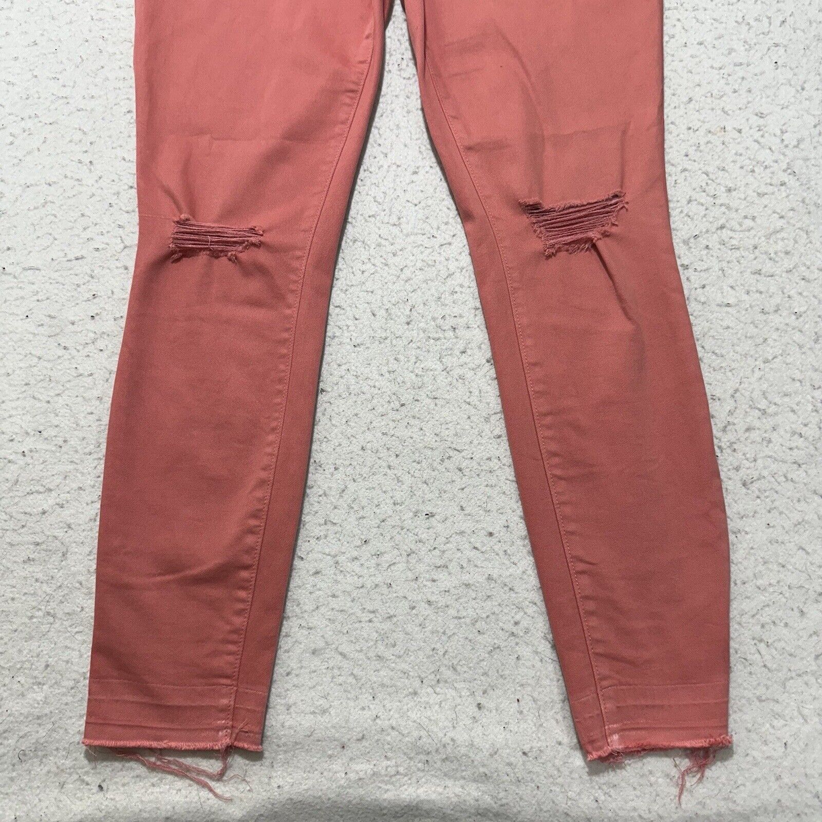 Old Navy Old Navy Rockstar 6 Mid Rise Pink Skinny Jeans 27" Inseam Size 28" / US 6 / IT 42 - 6 Thumbnail