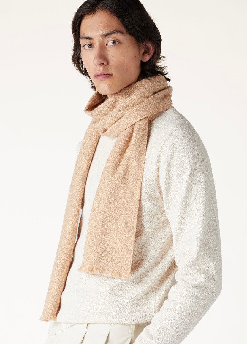 Loro Piana o1srvl11e0325 FAM9476 Size: OS / Scarf in Beige Size ONE SIZE - 1 Thumbnail