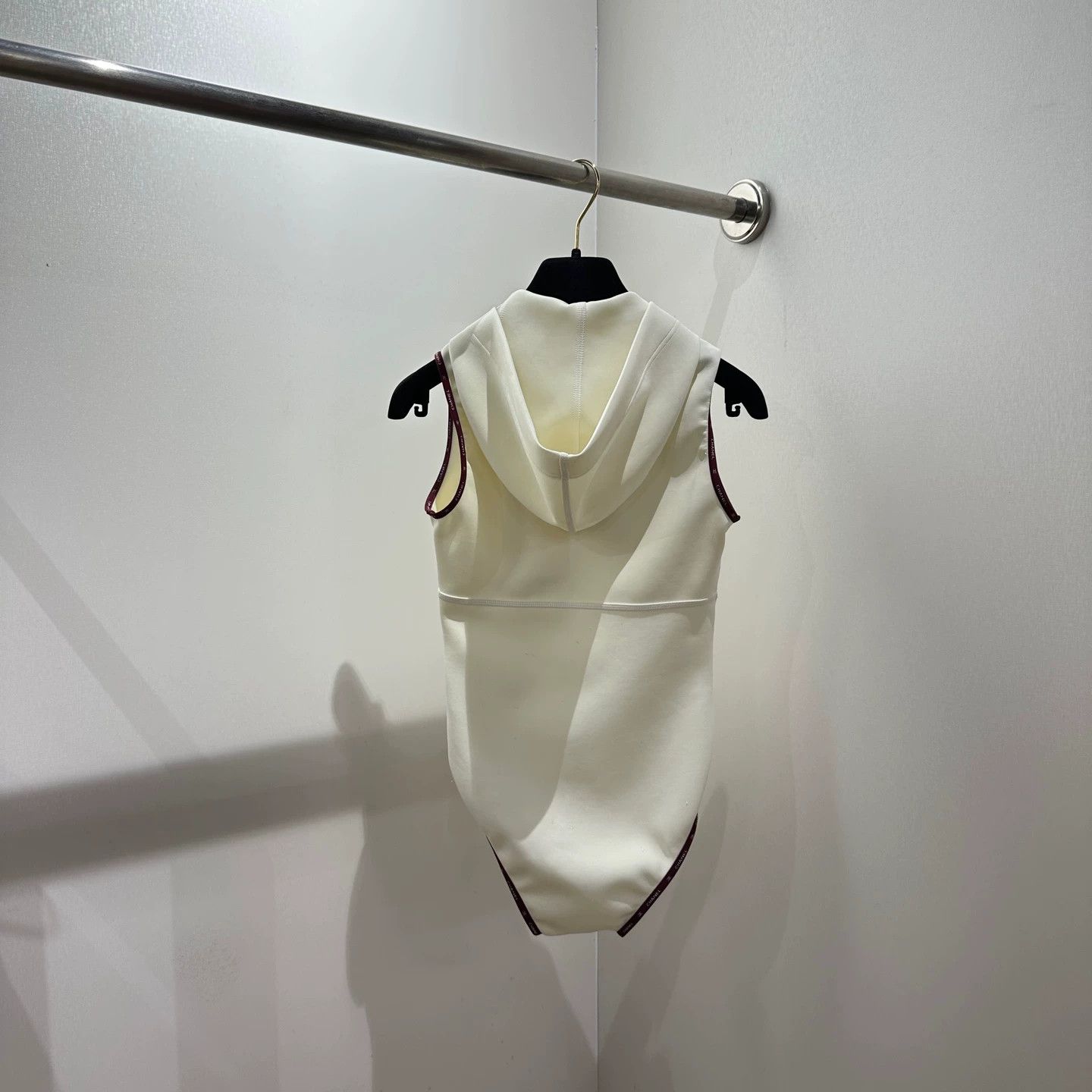 Chanel Chanel 25C Hooded Swimsuit Ribbon Slogan 34 Size XS / US 0-2 / IT 36-38 - 2 Thumbnail
