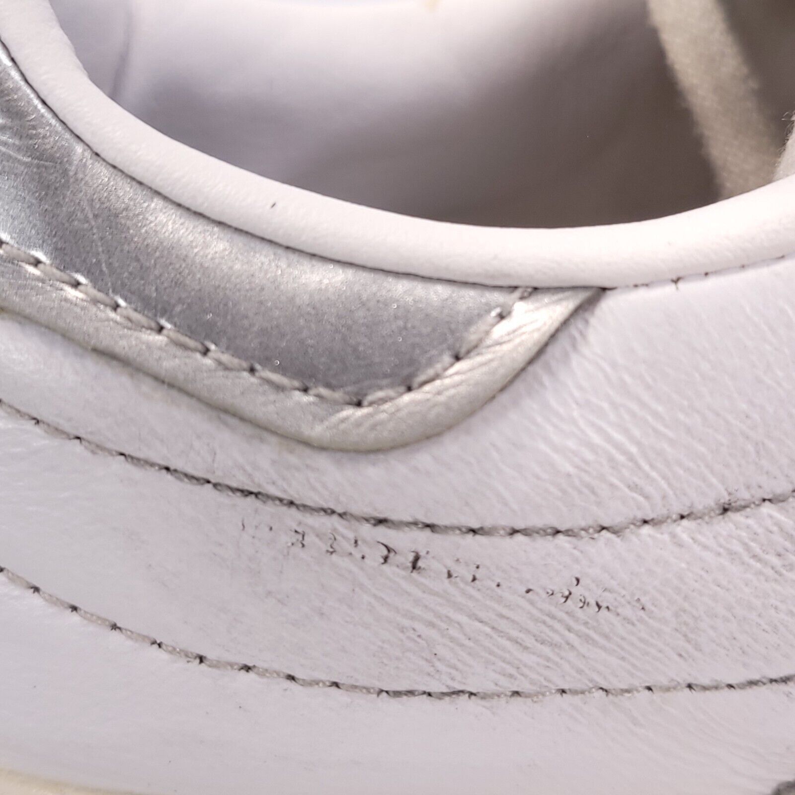 Adidas Adidas Original Athletic Shoe Womens Size 7 EG9824 White Size US 7 / IT 37 - 11 Thumbnail