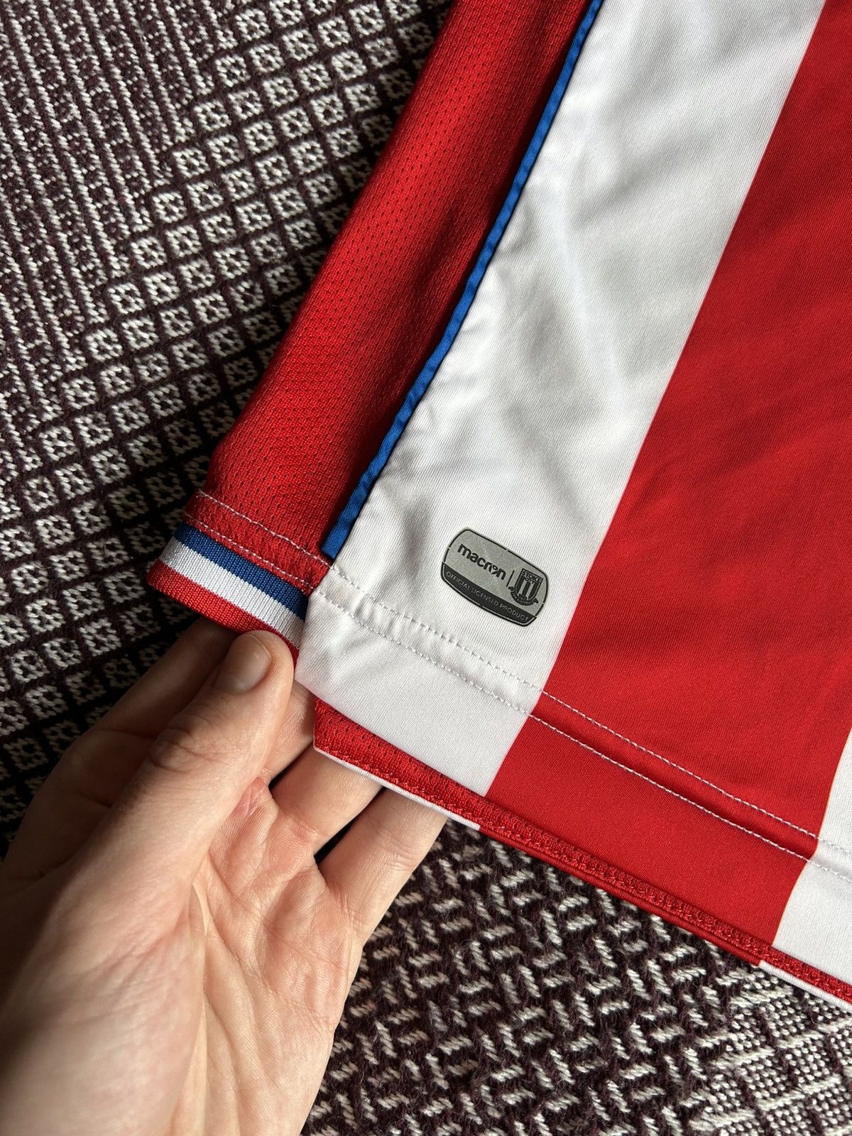 Vintage Stoke City England Home Soccer Jersey Stripes Size XL Size US XL / EU 56 / 4 - 4 Thumbnail