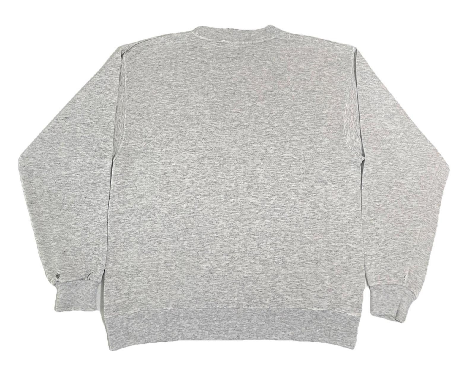 Vintage 1980s UCLA Bruins Bear Thrashed Boxy Gray Crewneck USA L Size US L / EU 52-54 / 3 - 4 Thumbnail