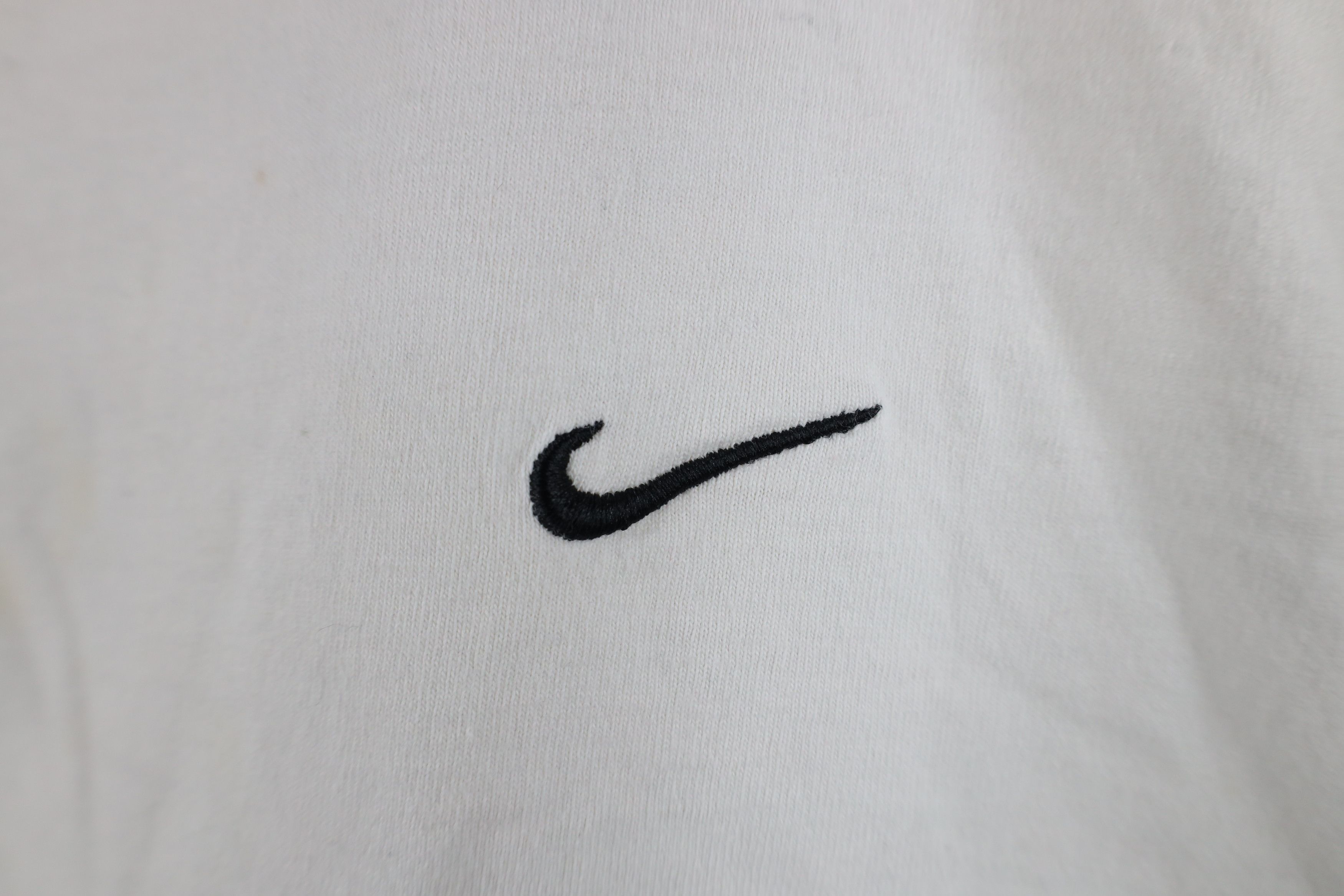Nike Vintage 90s Nike Travis Scott Mini Swoosh T-Shirt White USA Size US L / EU 52-54 / 3 - 4 Thumbnail
