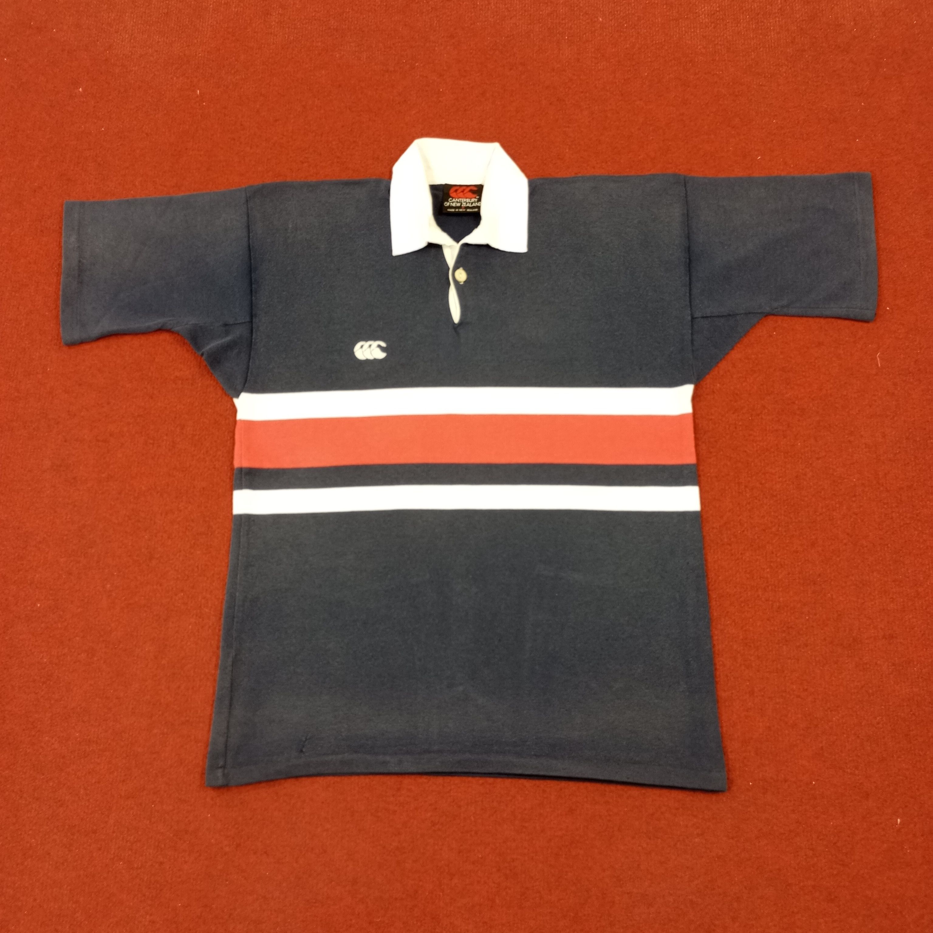 Canterbury of New Zealand × Vintage Canterbury Of New Zealand Small Logo Vintage Polos Size US S / EU 44-46 / 1 - 1 Thumbnail