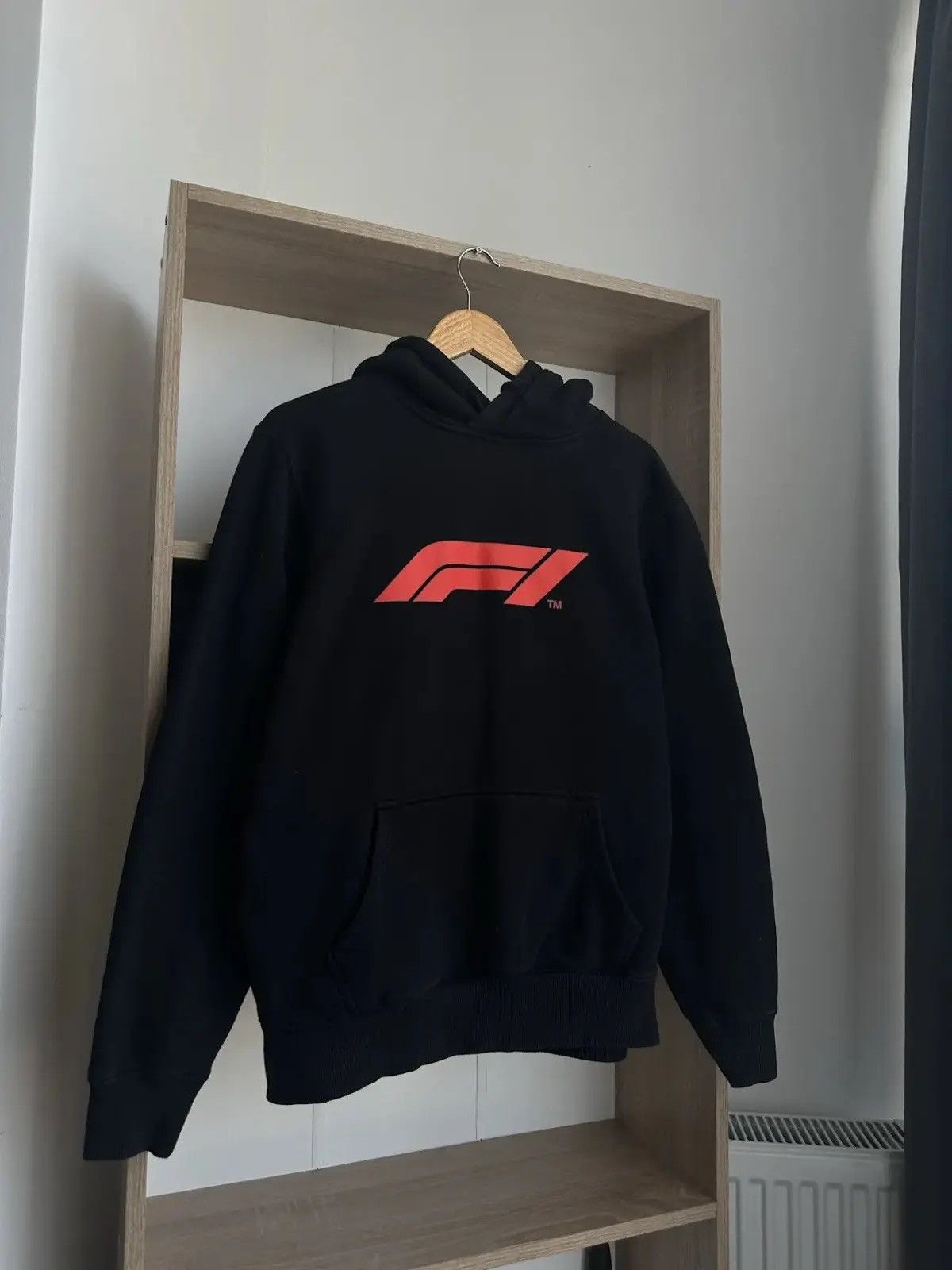 Formula 1 Vintage Racing Black Hoodie Formula Uno Size US L / EU 52-54 / 3 - 6 Thumbnail