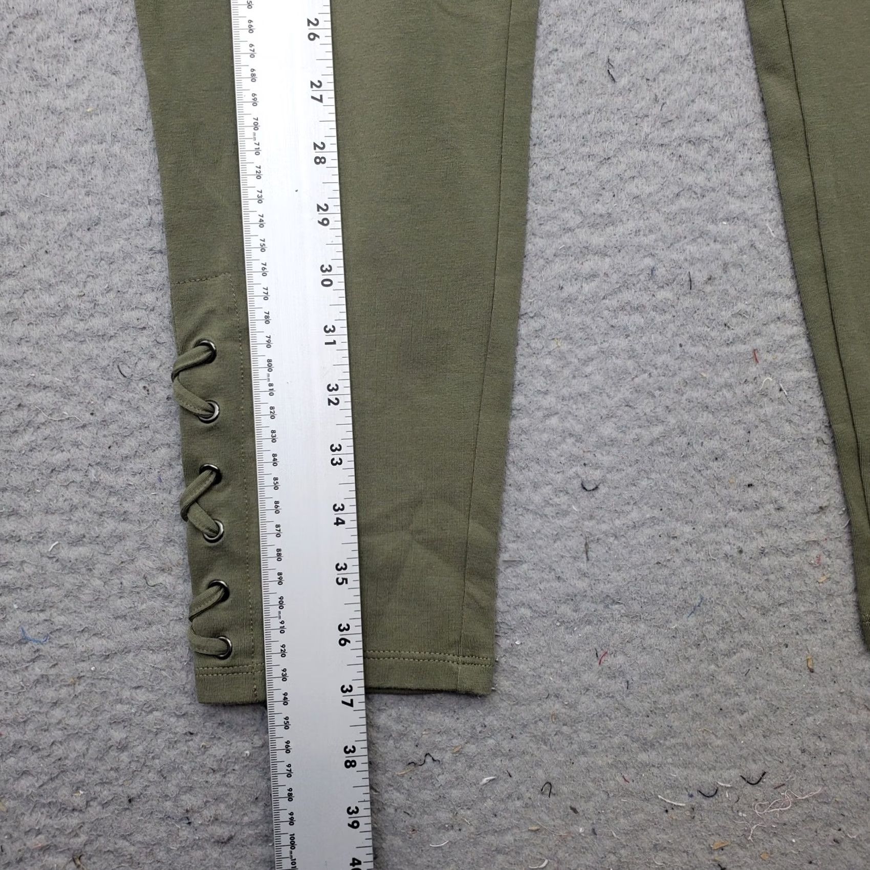 Vintage Style&co. Leggings Womens XL Green Mid-Rise Criss Cross Waistband Ankle Shirt Size 40" / US 18 - 4 Thumbnail