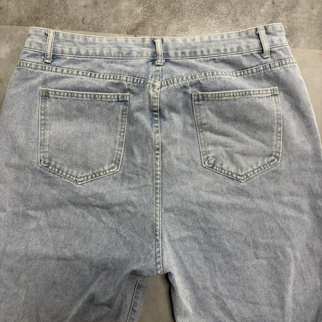 Vintage Crazy Vintage Y2K/2000s Baggy Light Wash Skater Style Denim Jeans! Size US 36 / EU 52 - 7 Thumbnail