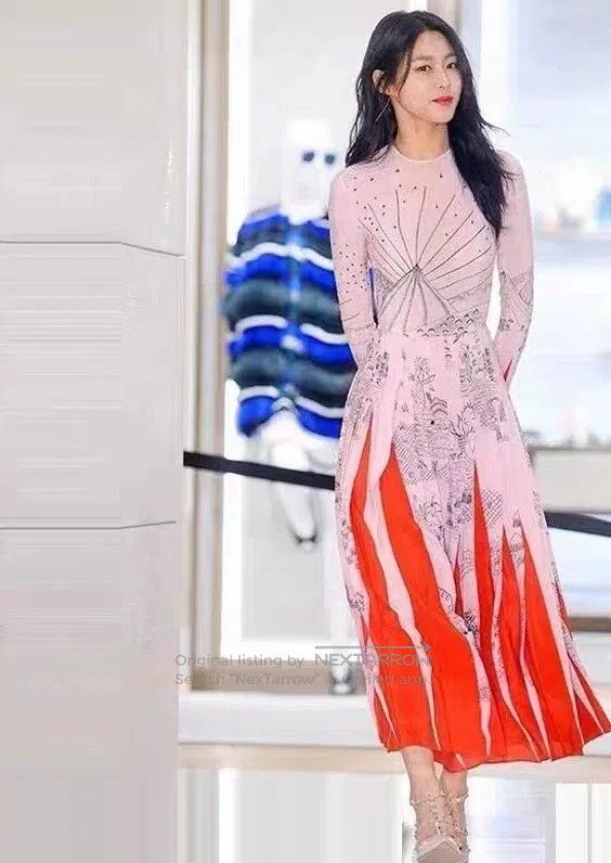 Valentino Valentino Printed silk dress Size S / US 4 / IT 40 - 6 Thumbnail