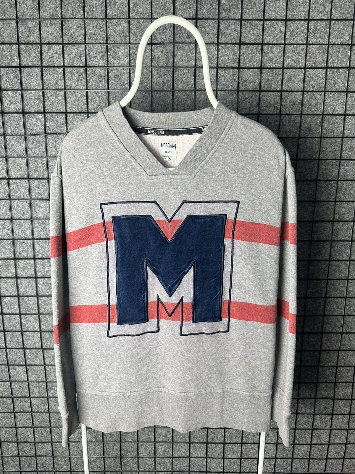 Moschino Jeans Vintage Cotton V Neck Sweatshirt Size M